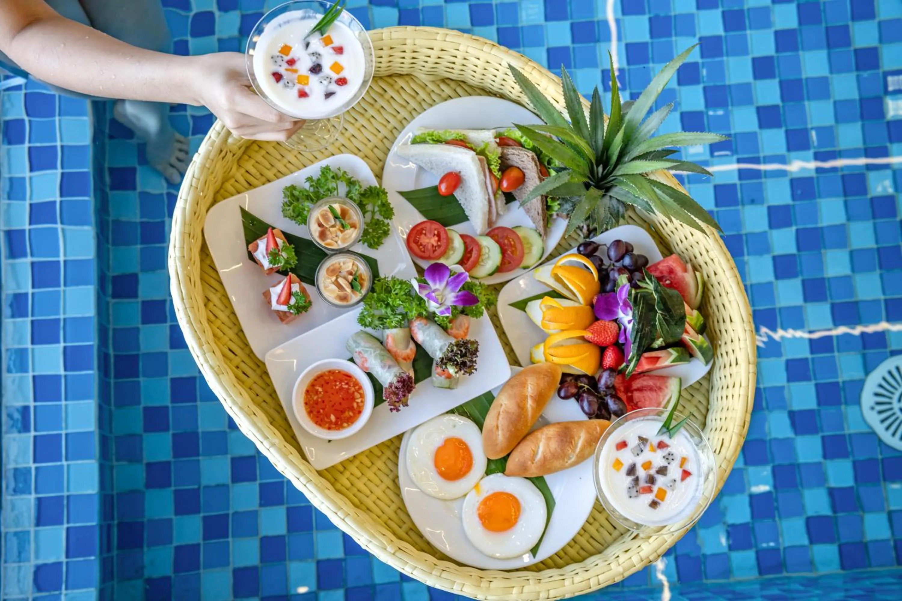 Food and drinks in BlueSun Danang Beach Hotel