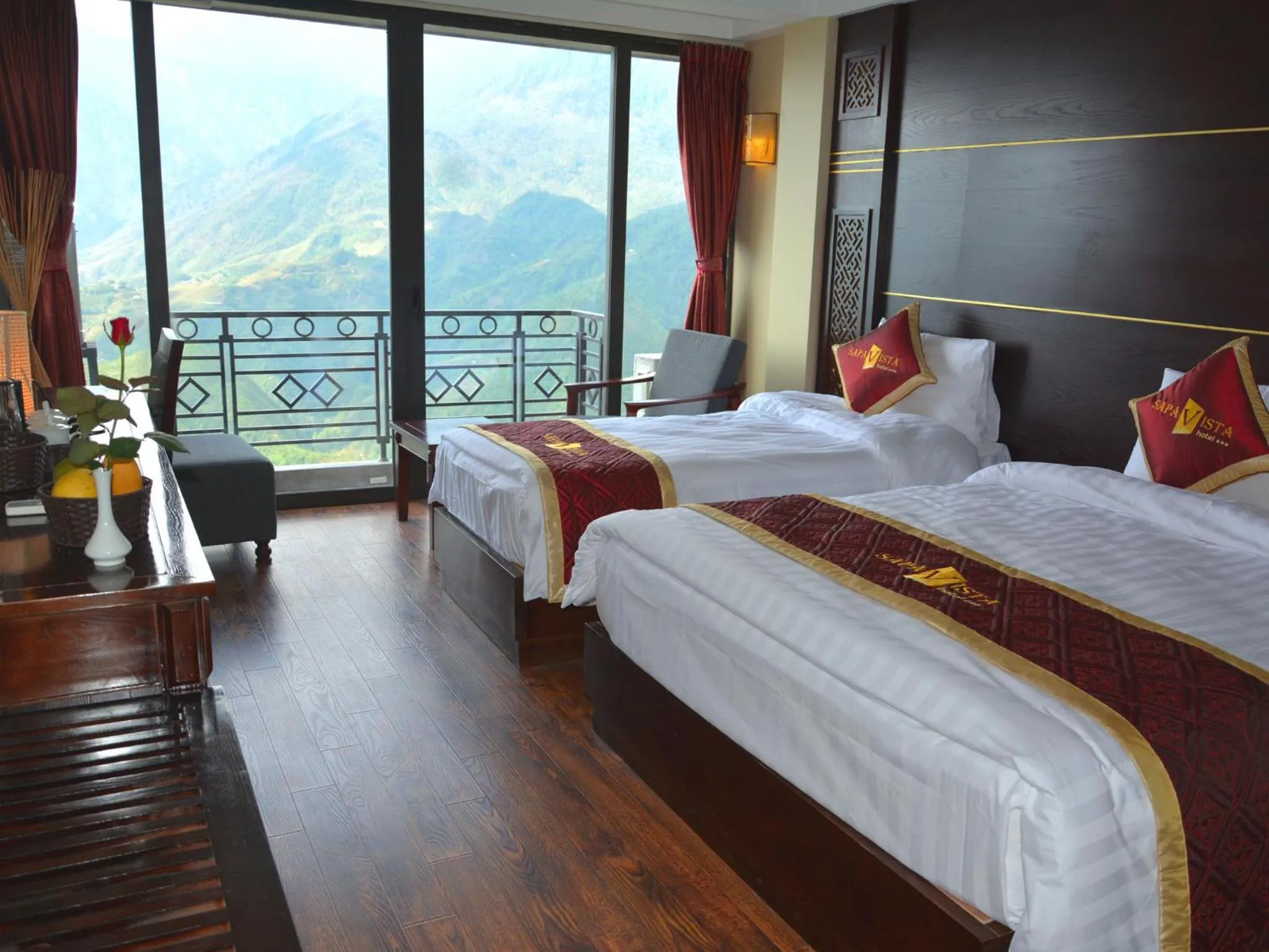 Balcony/Terrace, Bed in Sapa Vista Hotel