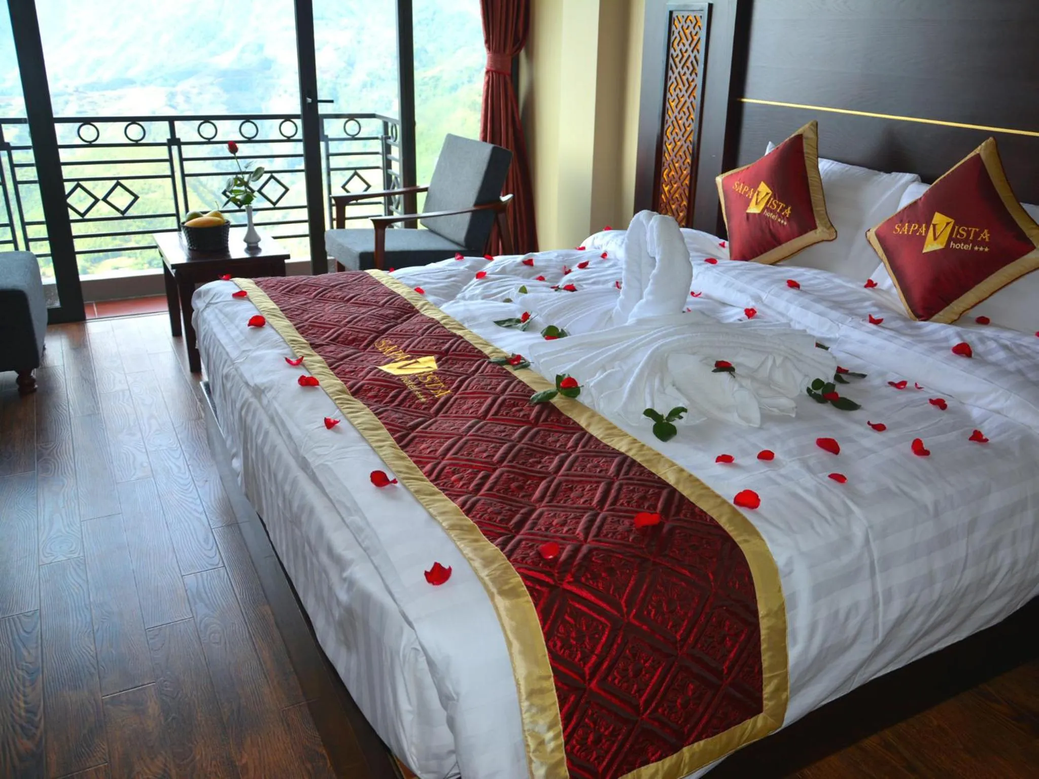 Natural landscape, Bed in Sapa Vista Hotel
