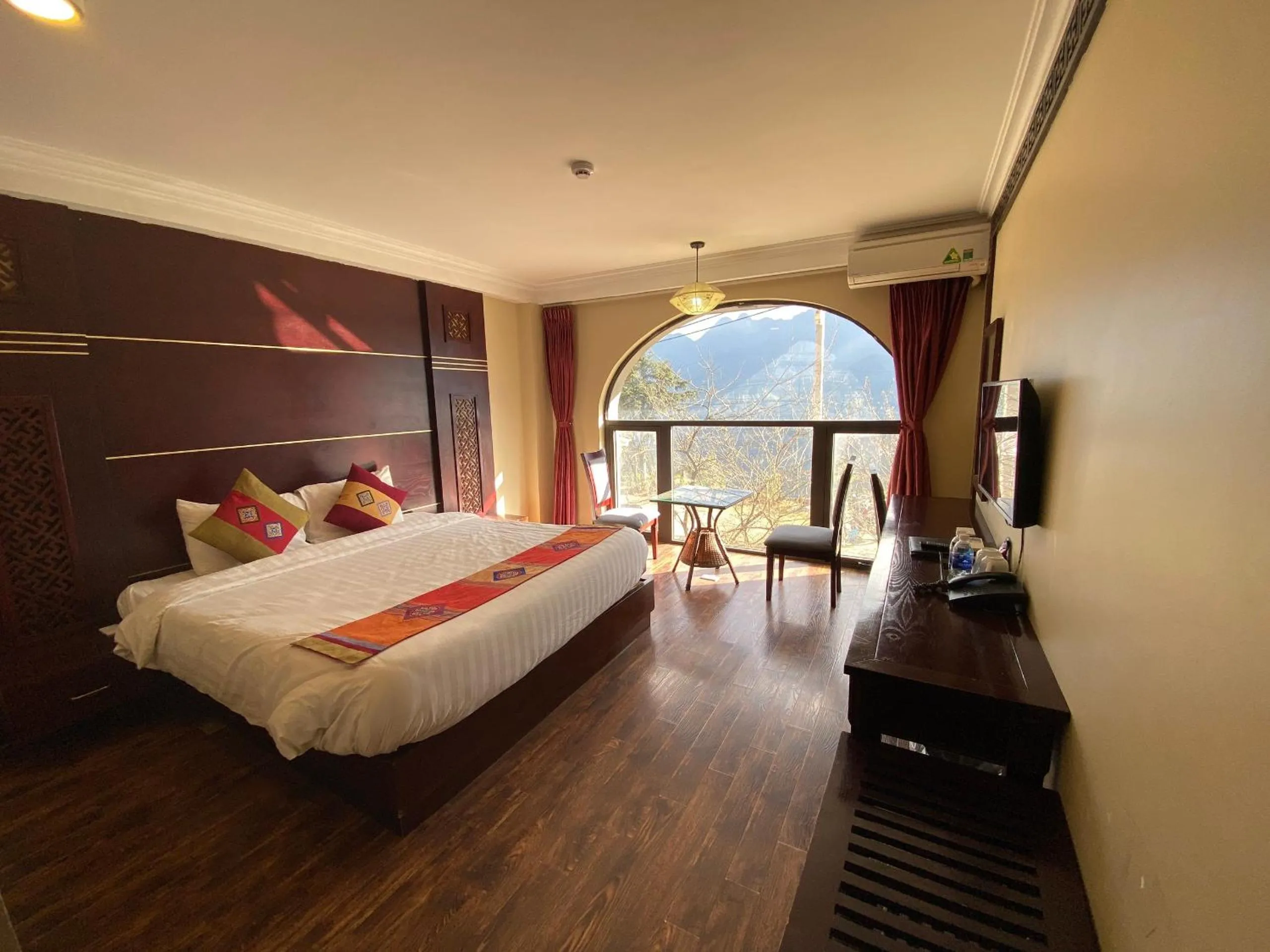 Bed in Sapa Vista Hotel