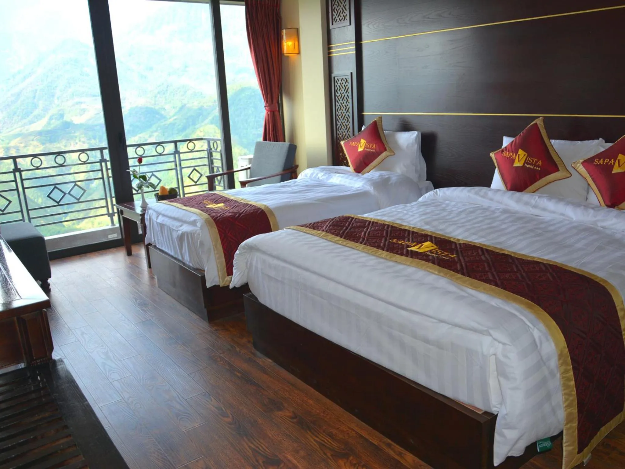 Balcony/Terrace, Bed in Sapa Vista Hotel