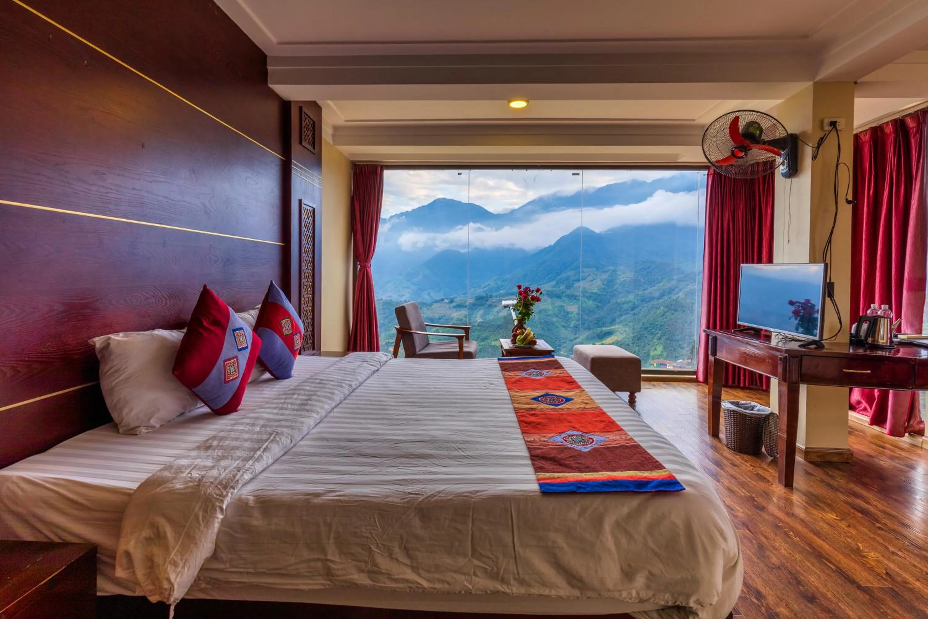 Bed in Sapa Vista Hotel