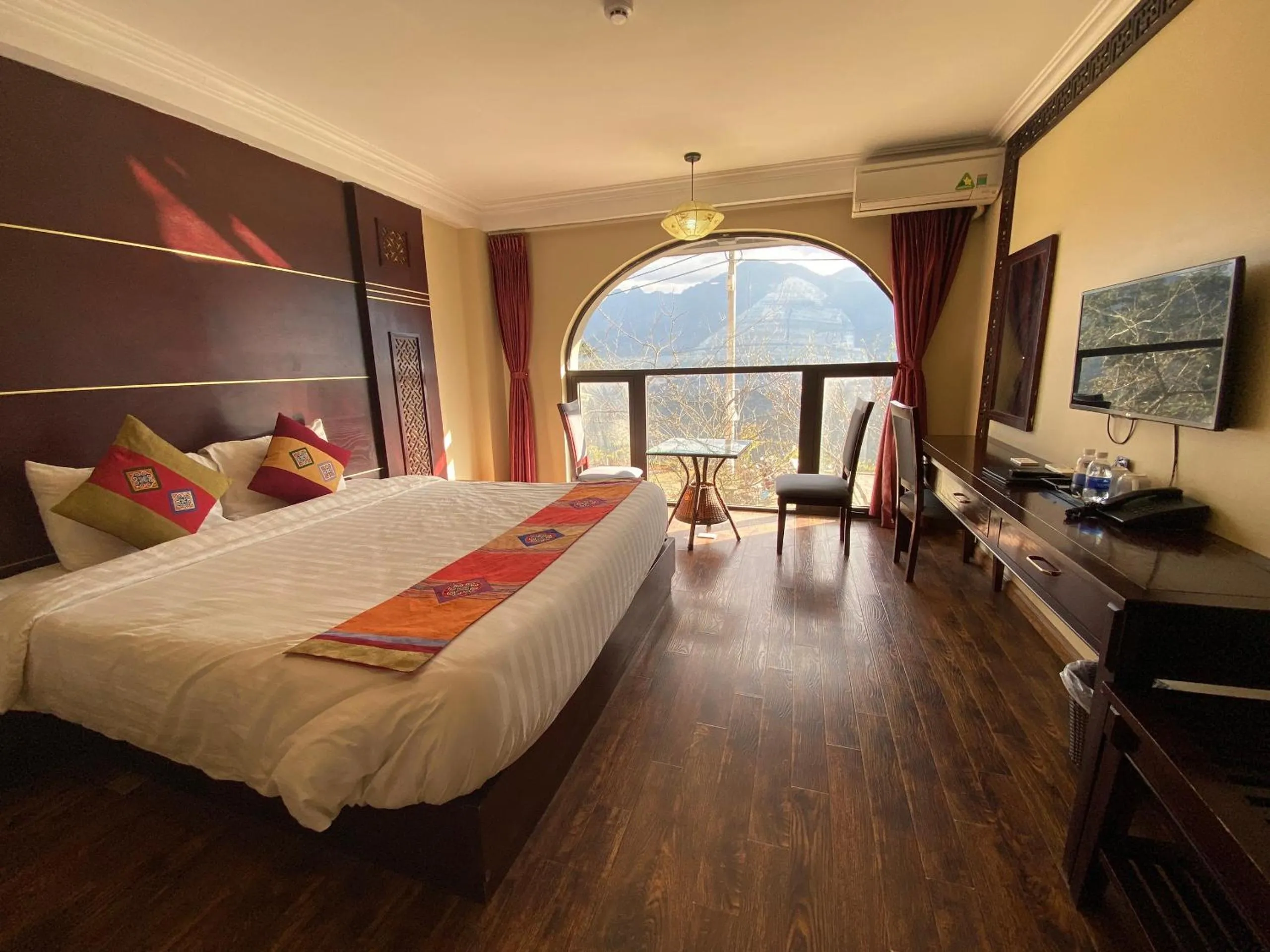 Bed in Sapa Vista Hotel