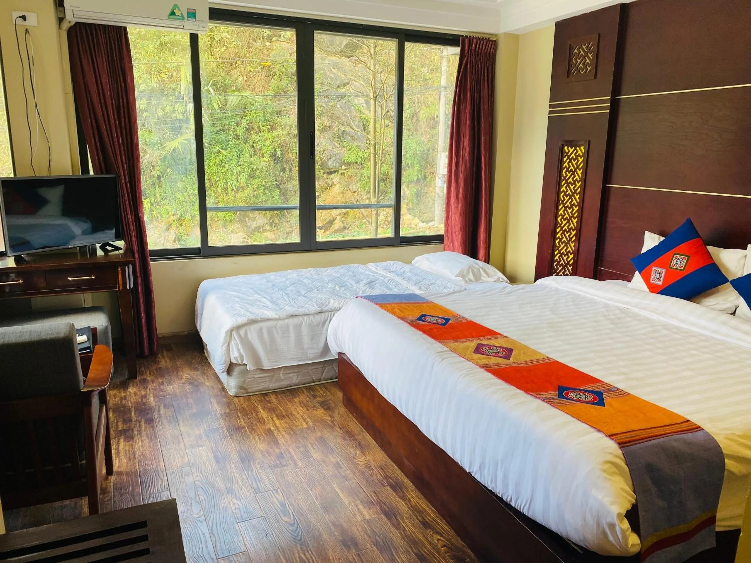 Bed in Sapa Vista Hotel