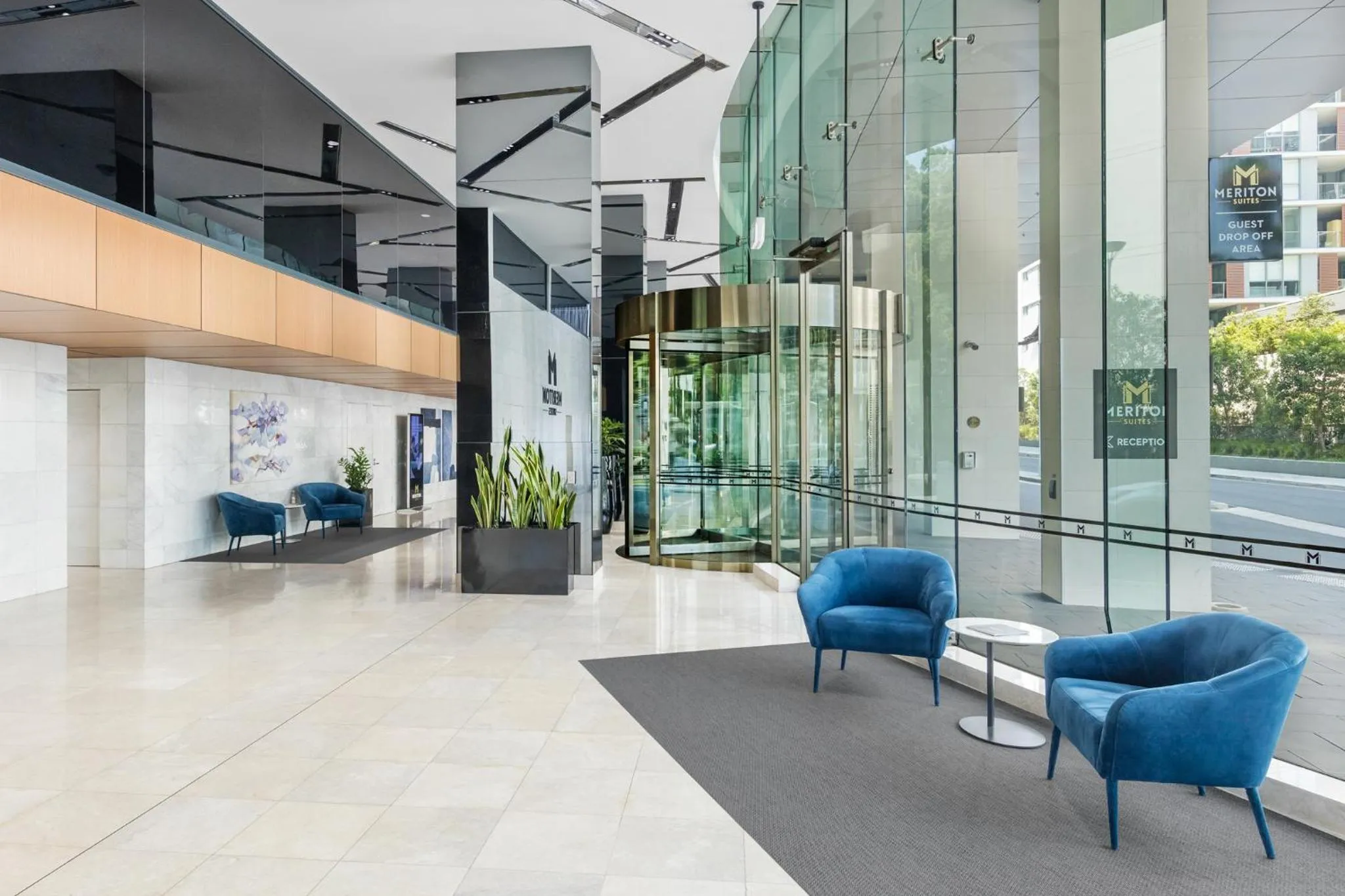 Lobby or reception in Meriton Suites Mascot Central