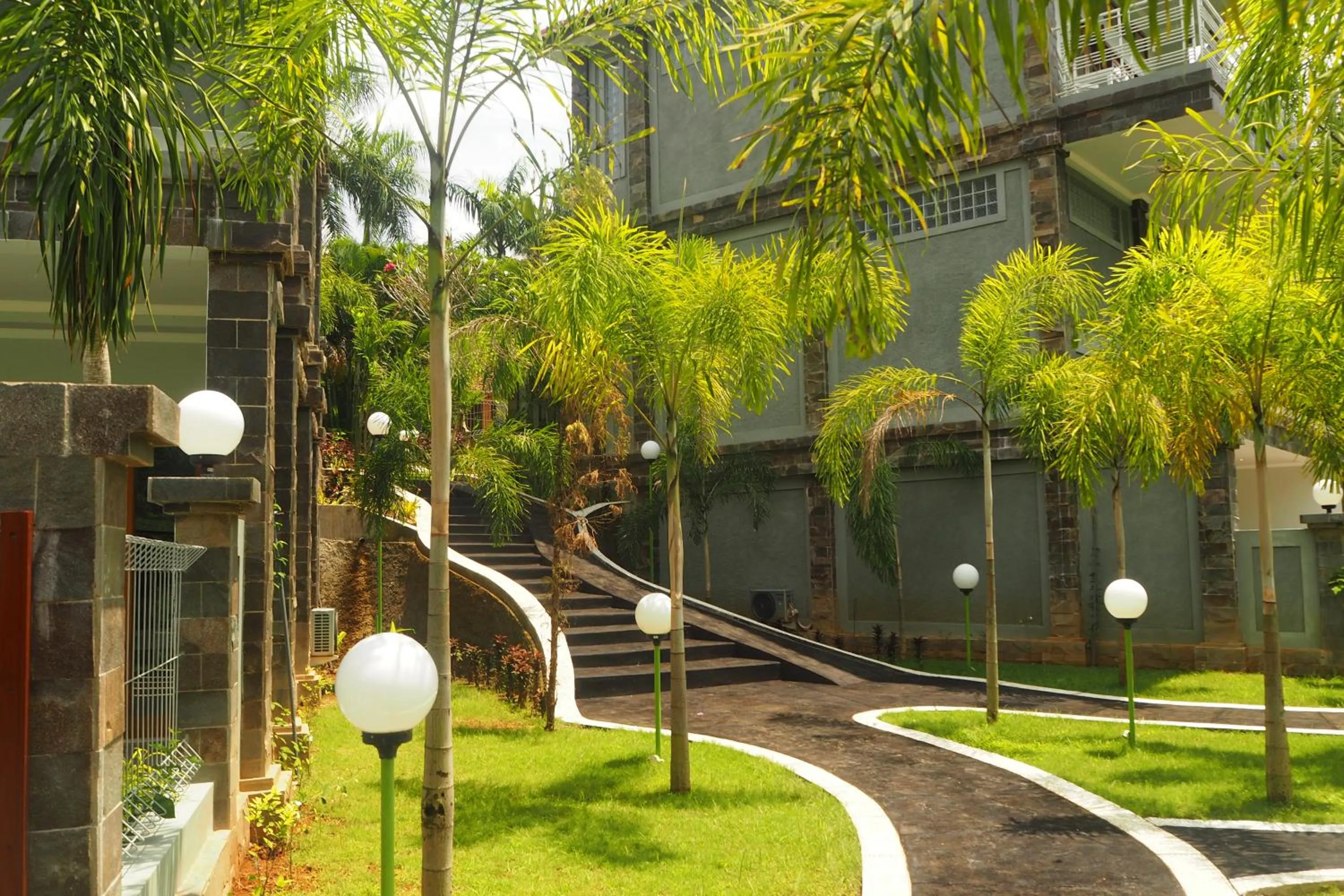 Garden in The Gecho Inn Country