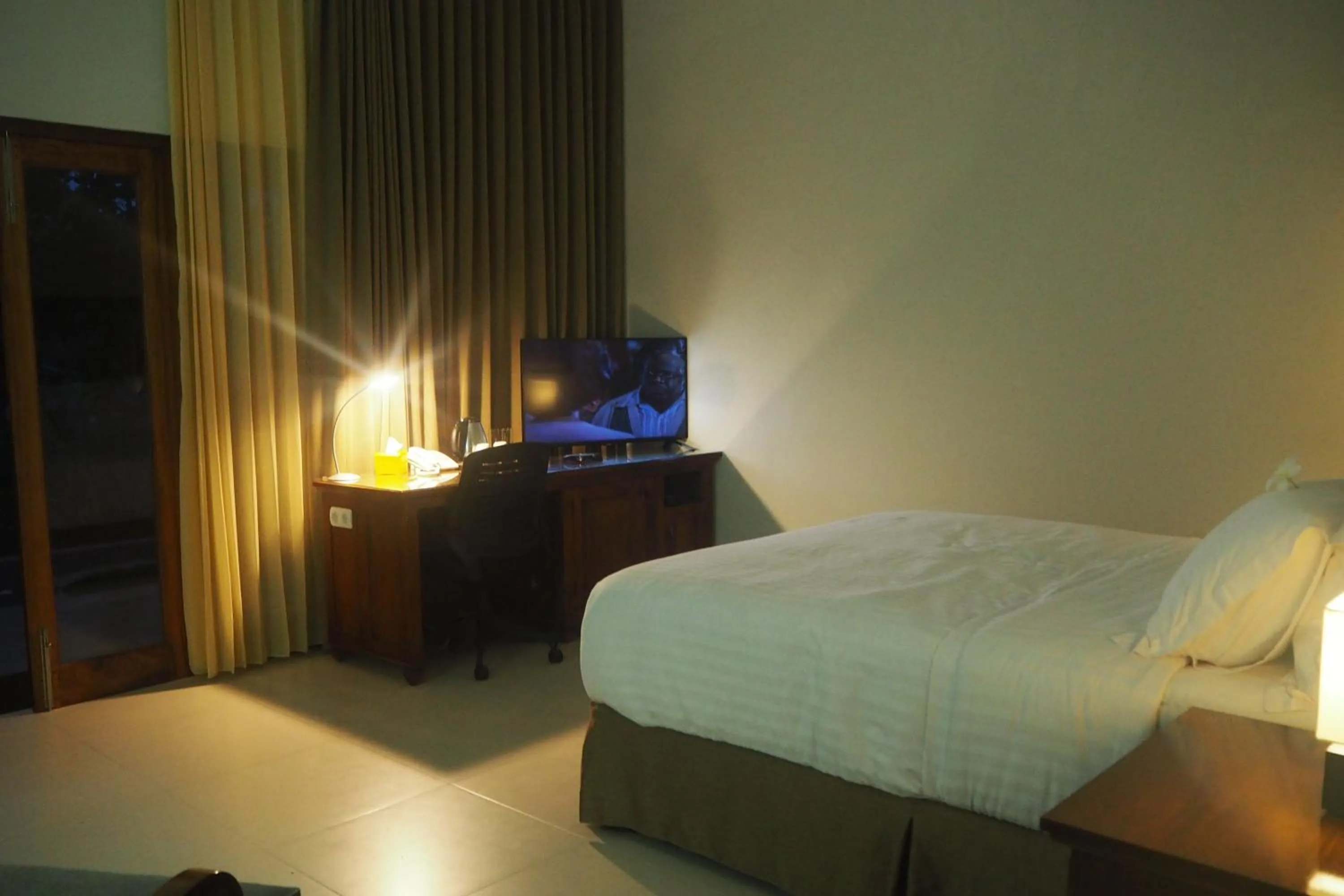 TV and multimedia, Bed in The Gecho Inn Country