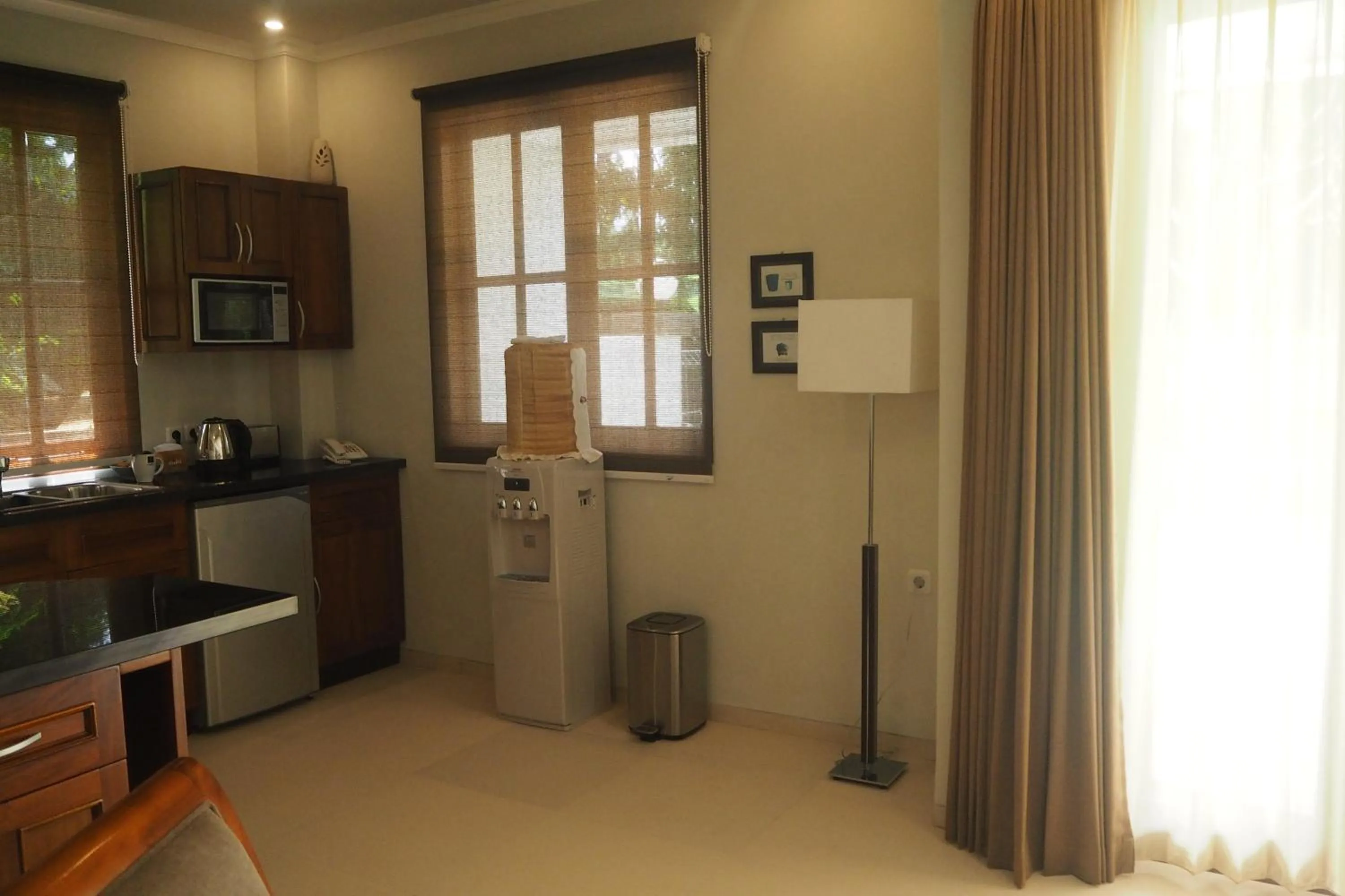 Kitchen or kitchenette in The Gecho Inn Country