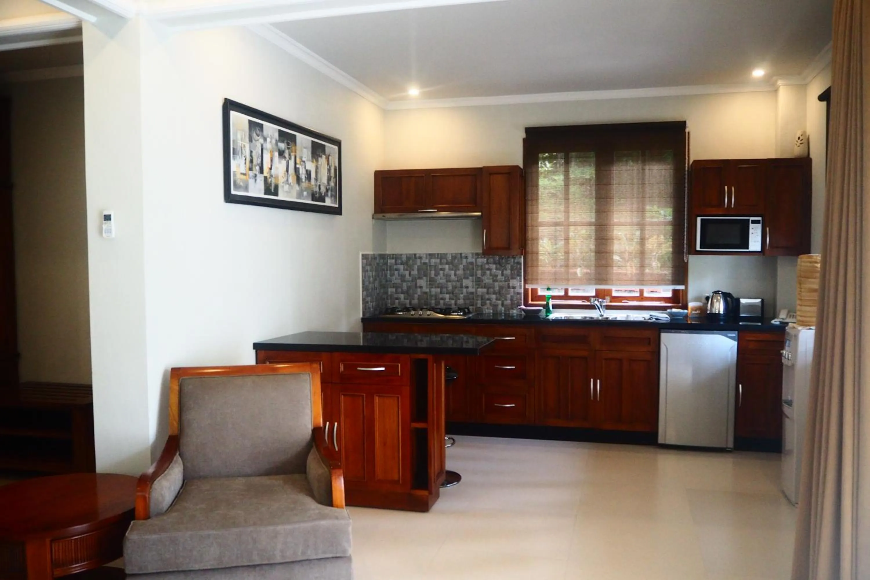 Kitchen or kitchenette in The Gecho Inn Country