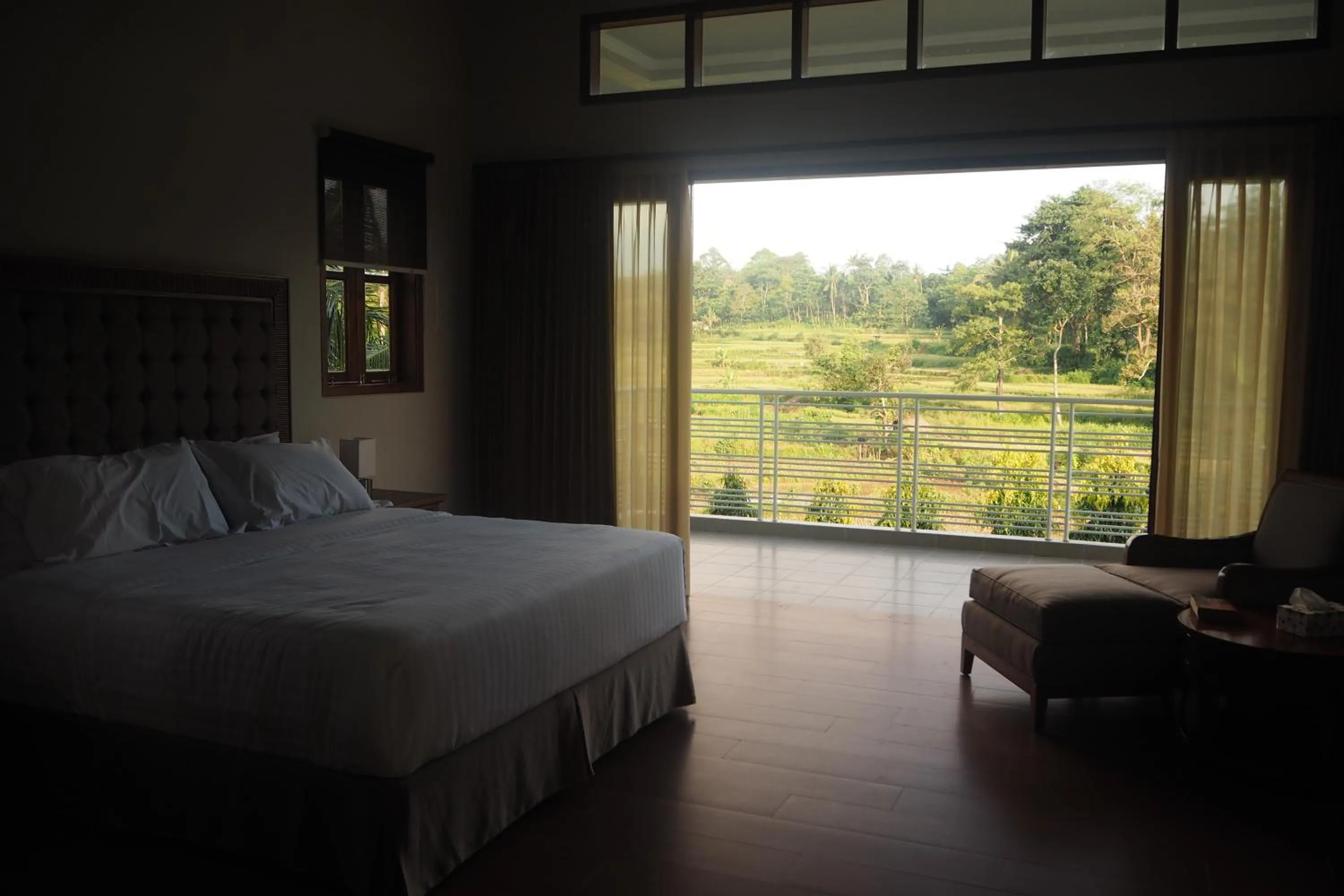 Bedroom, Bed in The Gecho Inn Country
