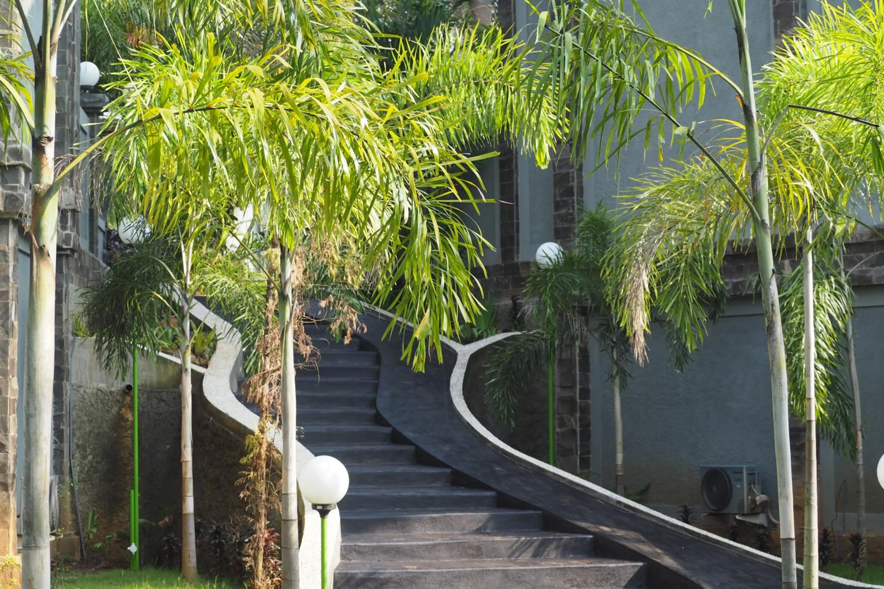 Garden in The Gecho Inn Country