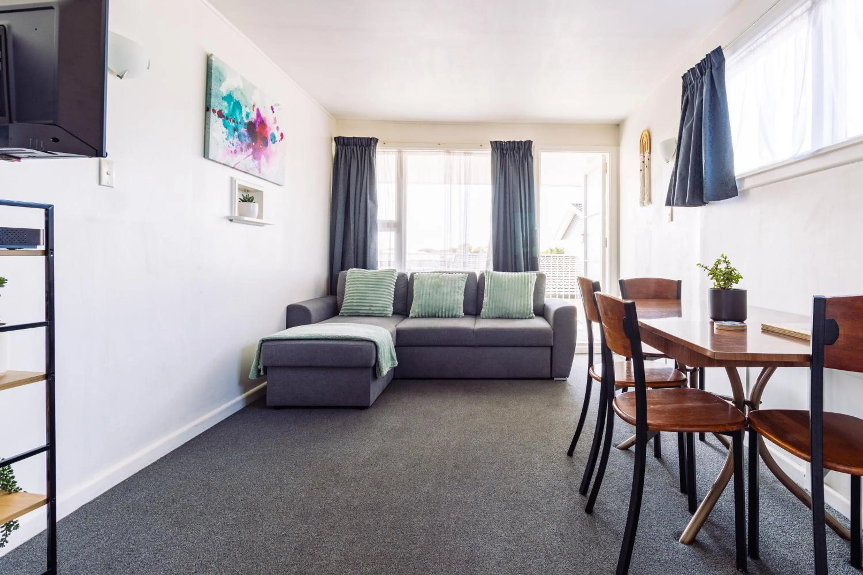 TV and multimedia in Belle Bonne Motel