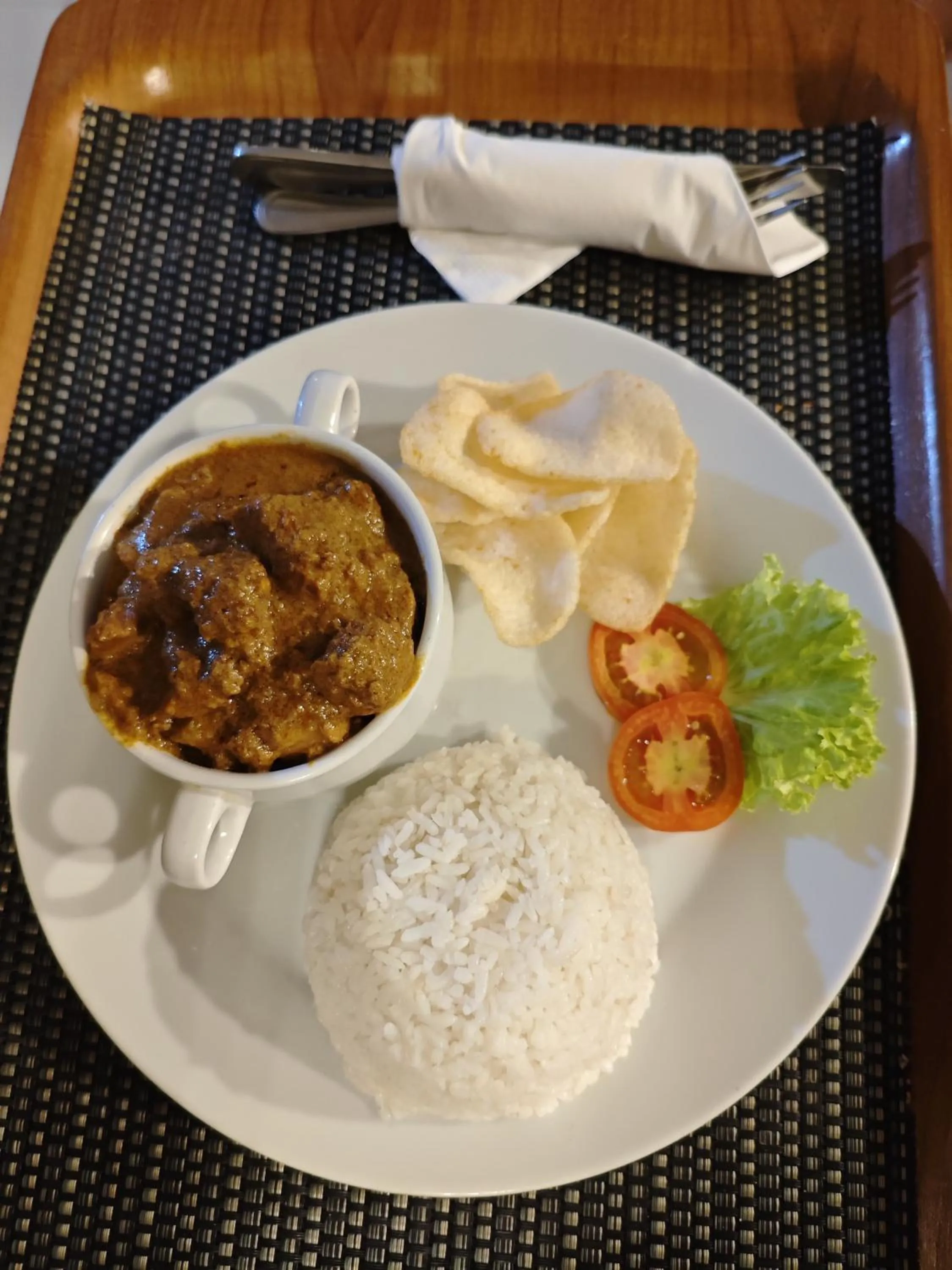 Dinner in Silver Fern Beach Retreat