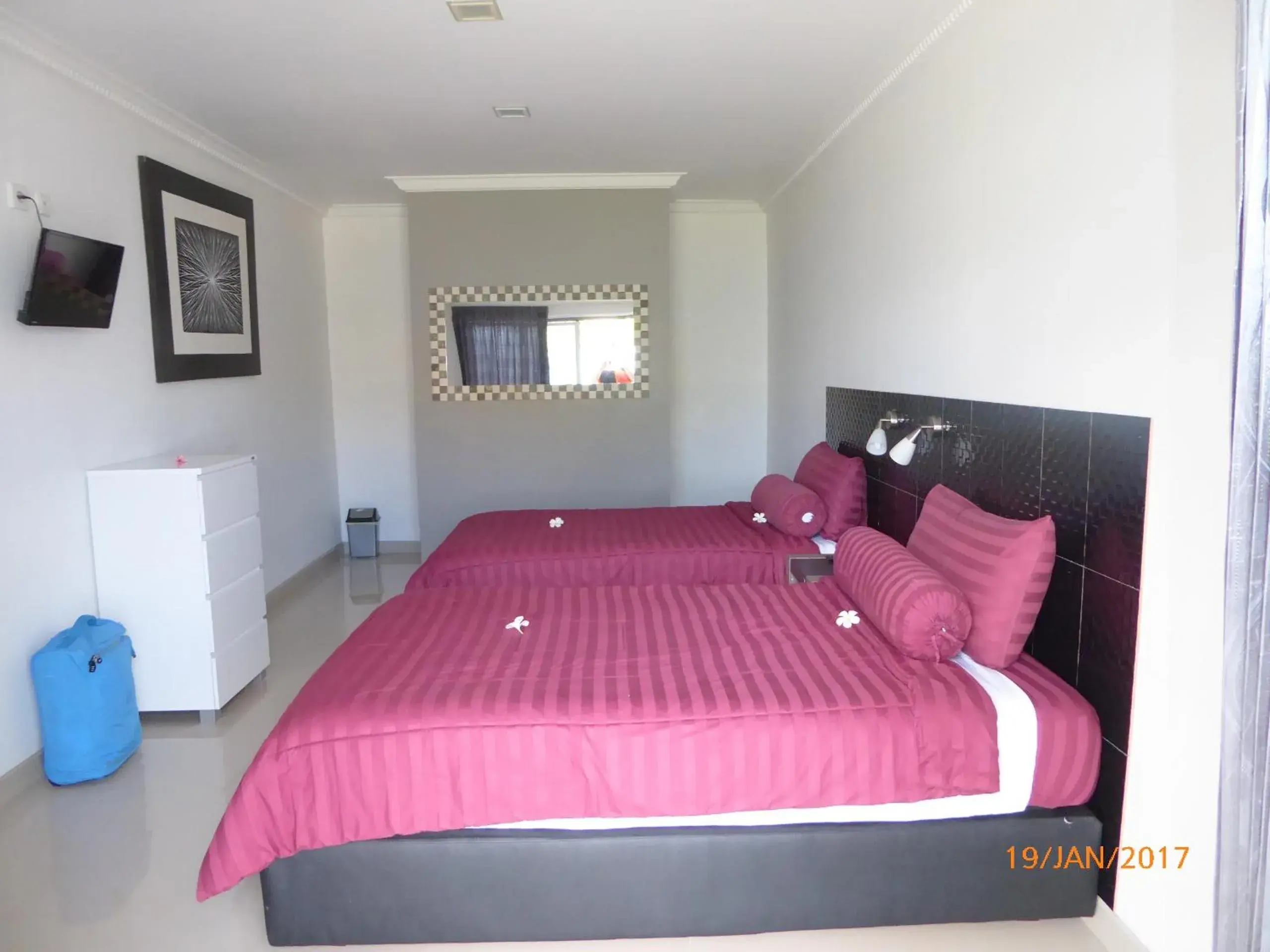 Deluxe Twin Room with Sea View in Silver Fern Beach Retreat Deluxe Twin Room with Sea View in Silver Fern Beach Retreat