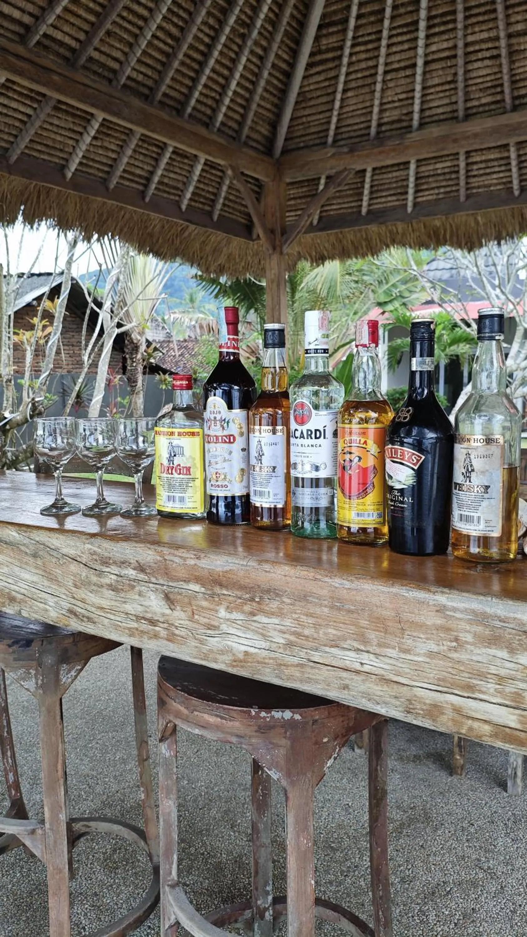 Drinks in Silver Fern Beach Retreat