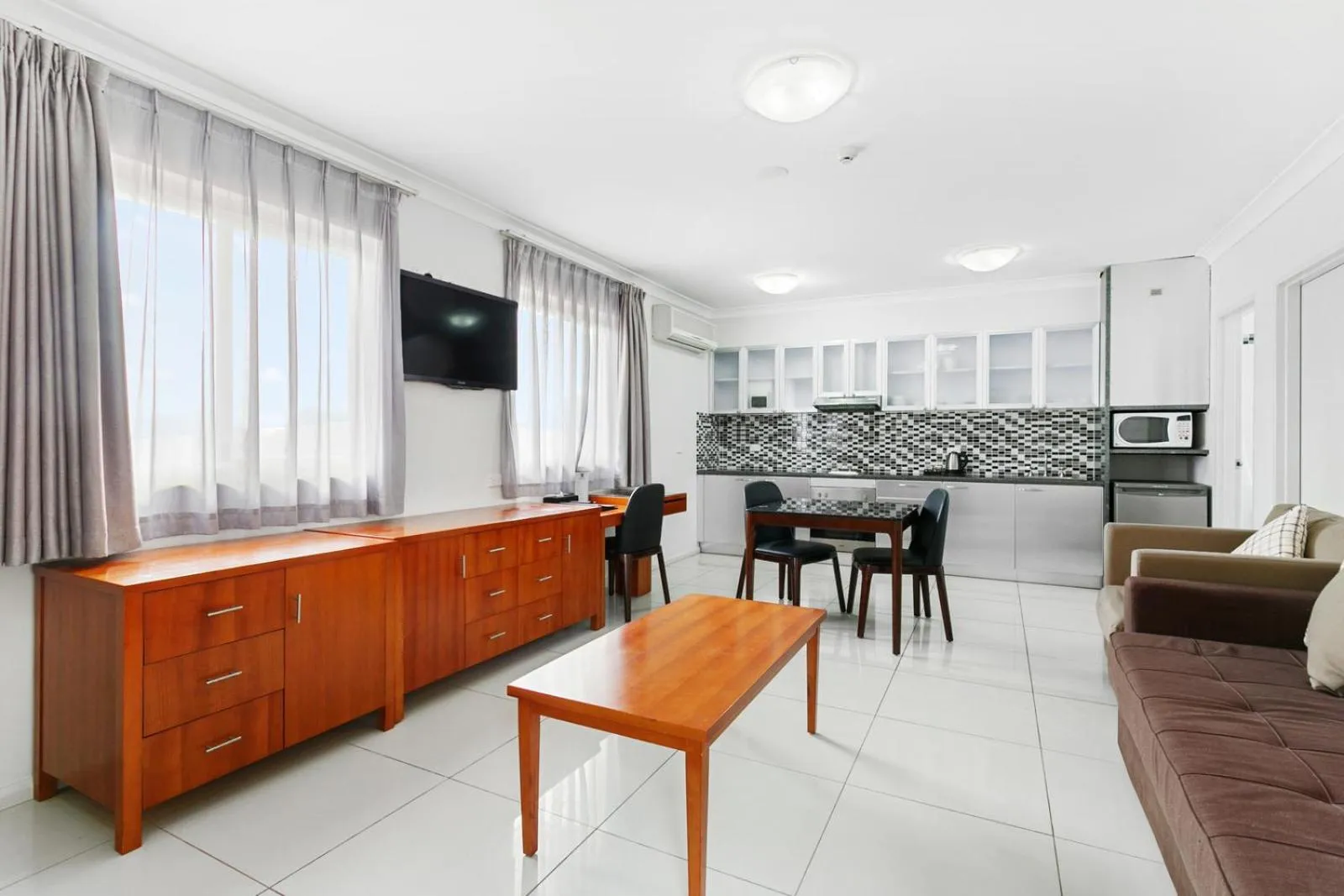 Comfort Inn & Suites Burwood