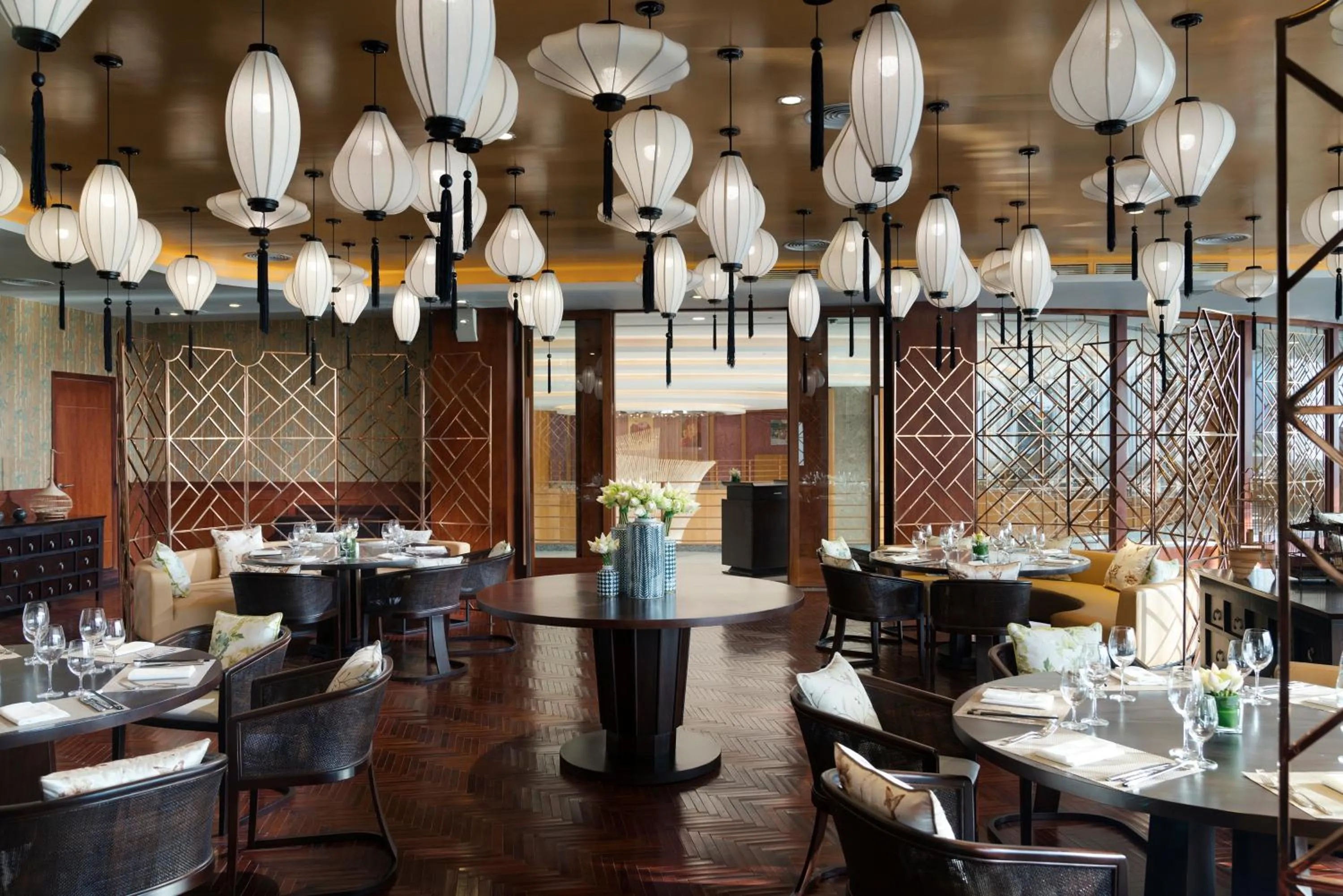 Restaurant/places to eat in Melia Yangon