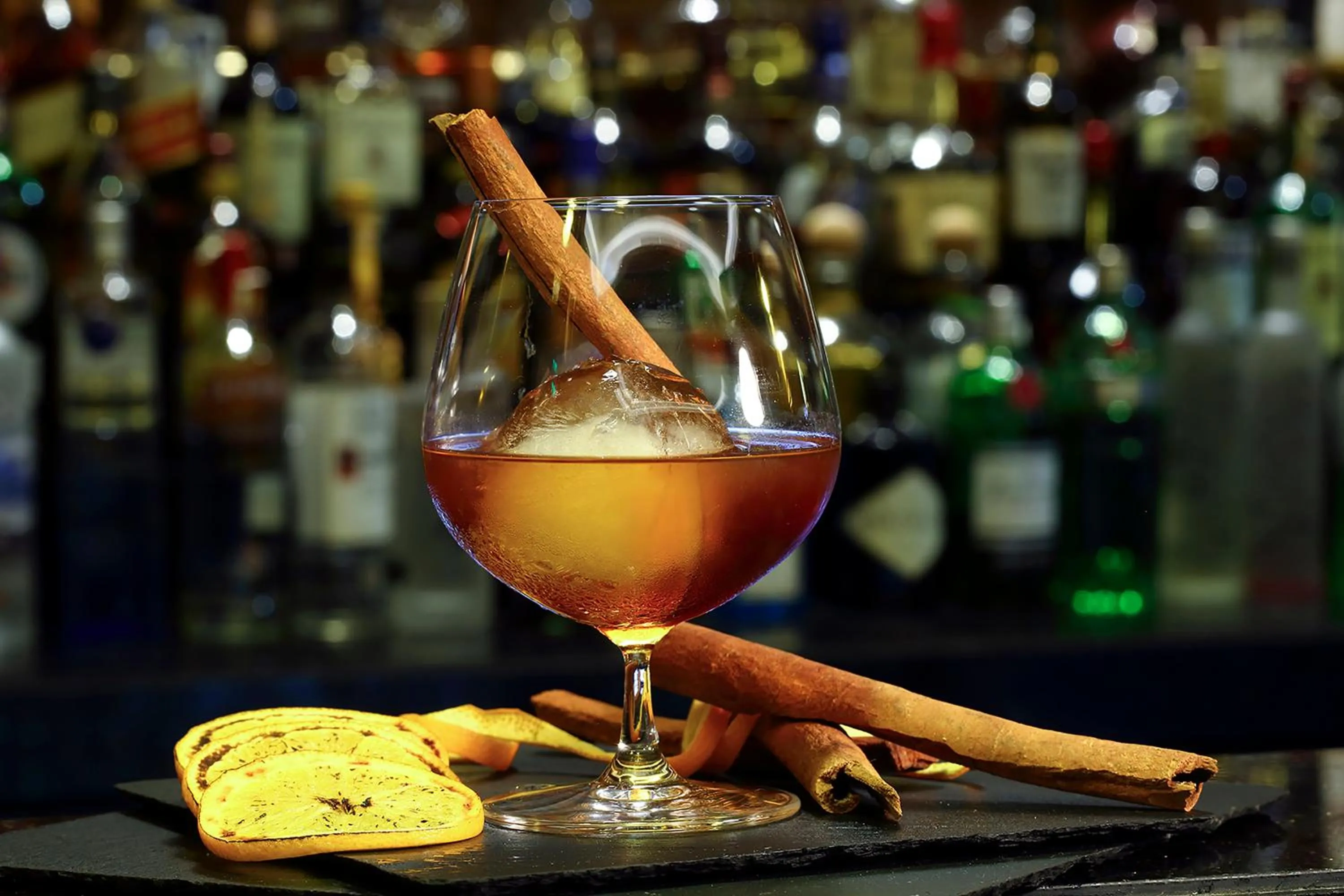 Alcoholic drinks in Melia Yangon