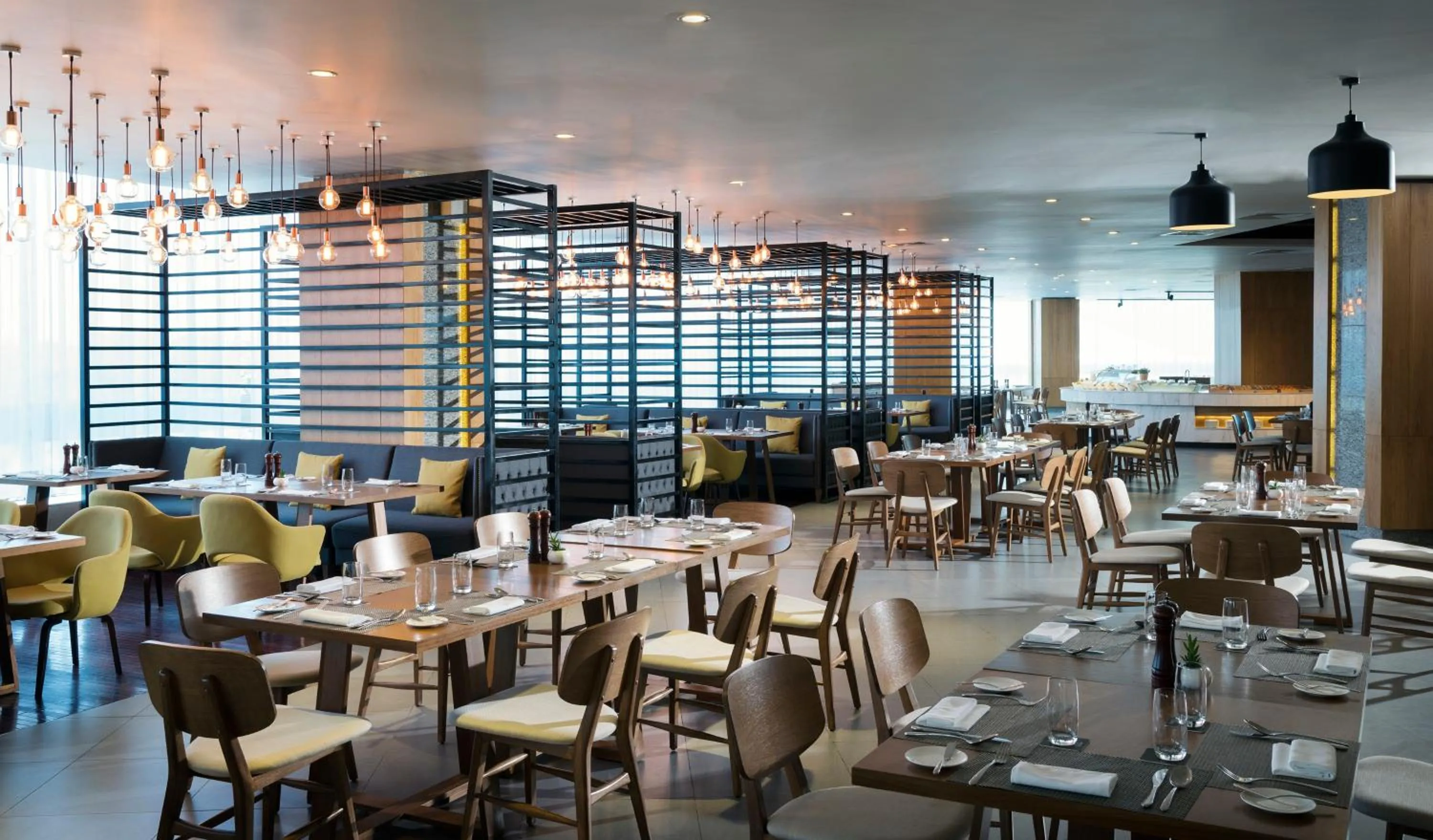 Restaurant/places to eat in Melia Yangon