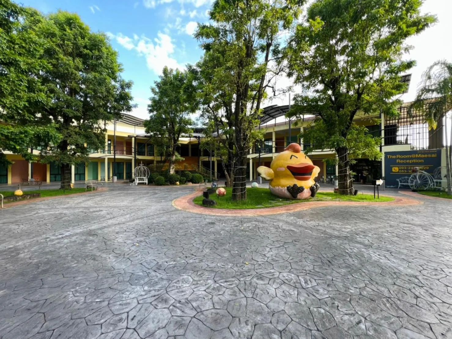 Inner courtyard view in The Room at Maesai