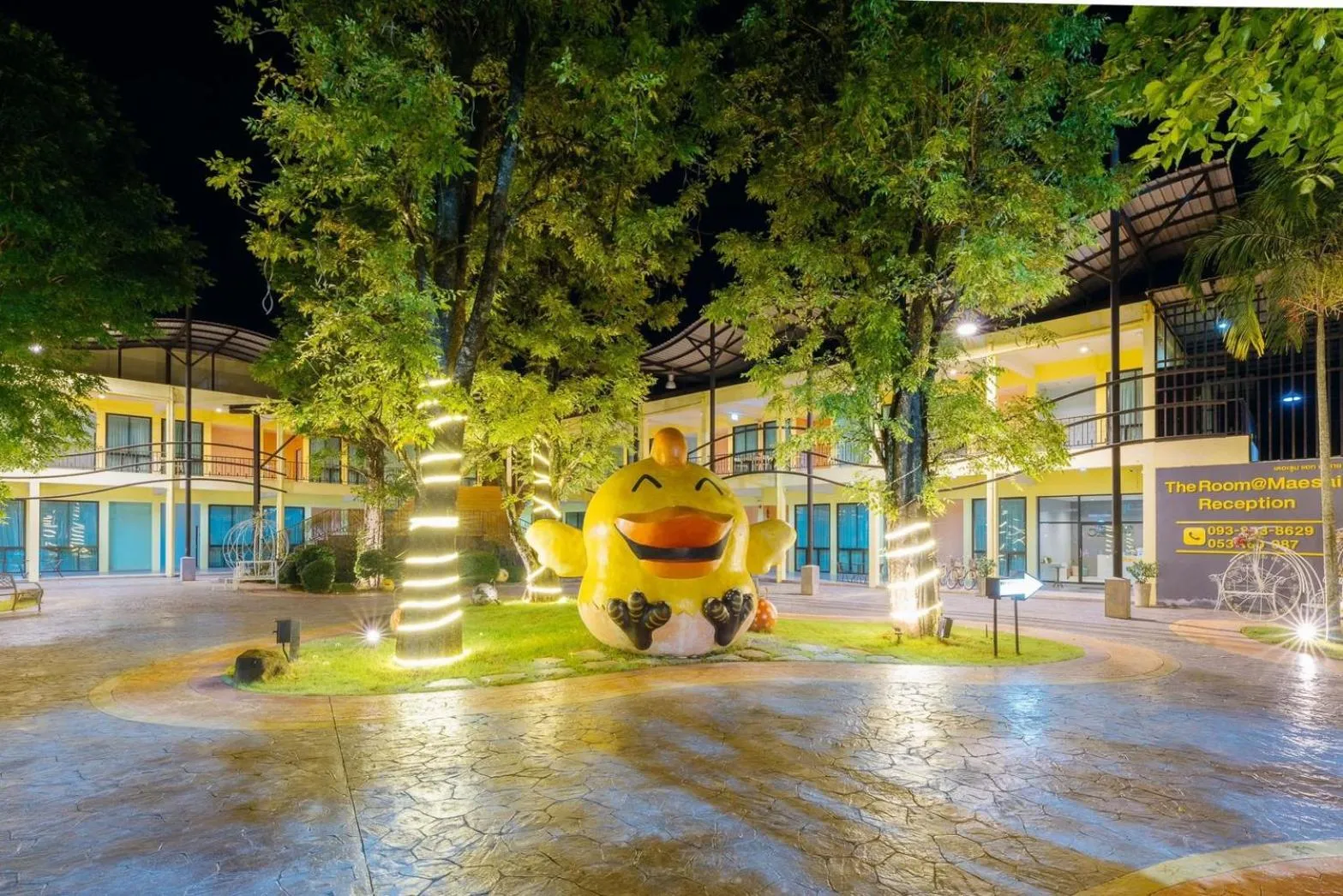 Inner courtyard view in The Room at Maesai
