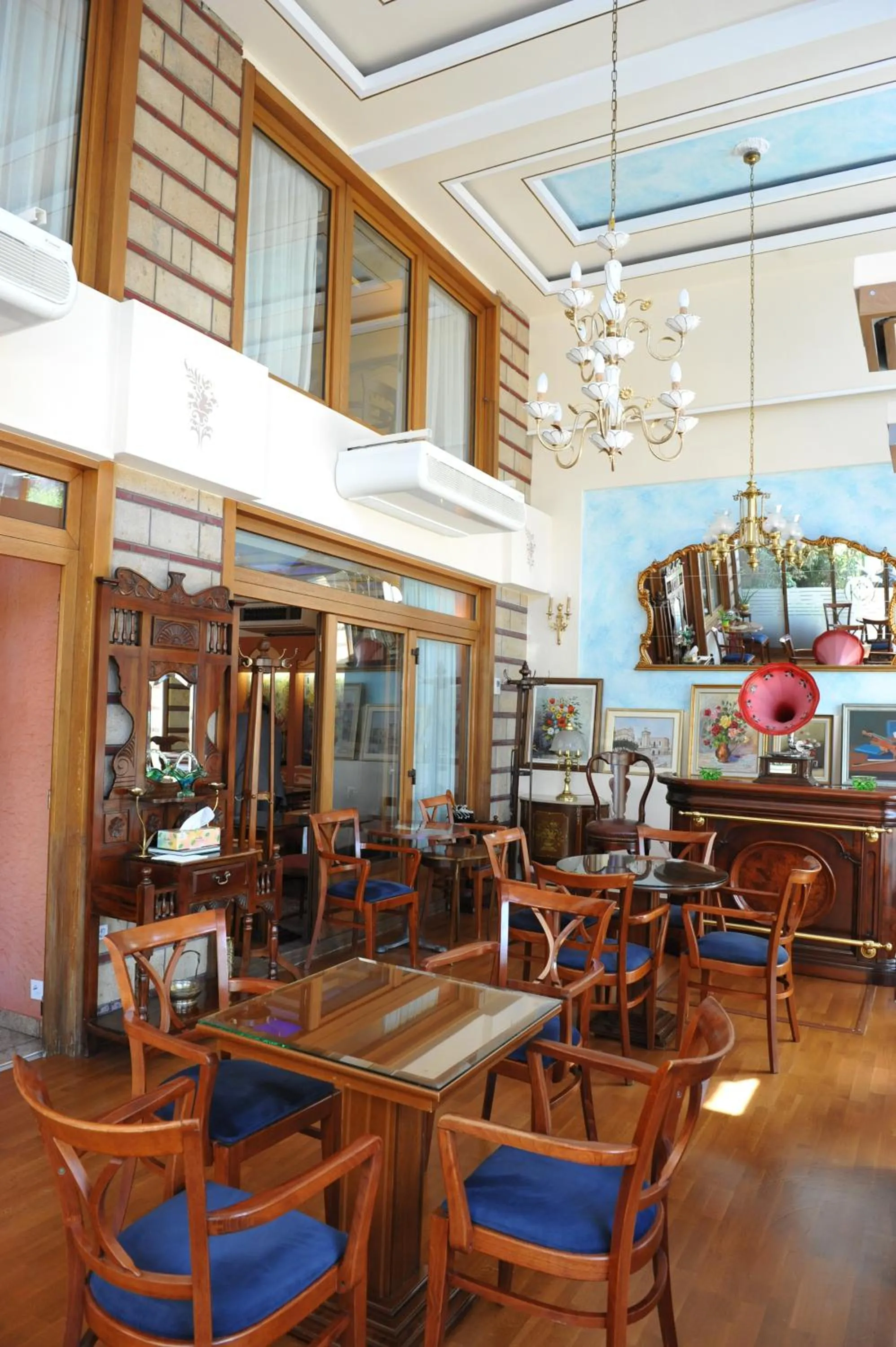 Lounge or bar in Hotel Katerina