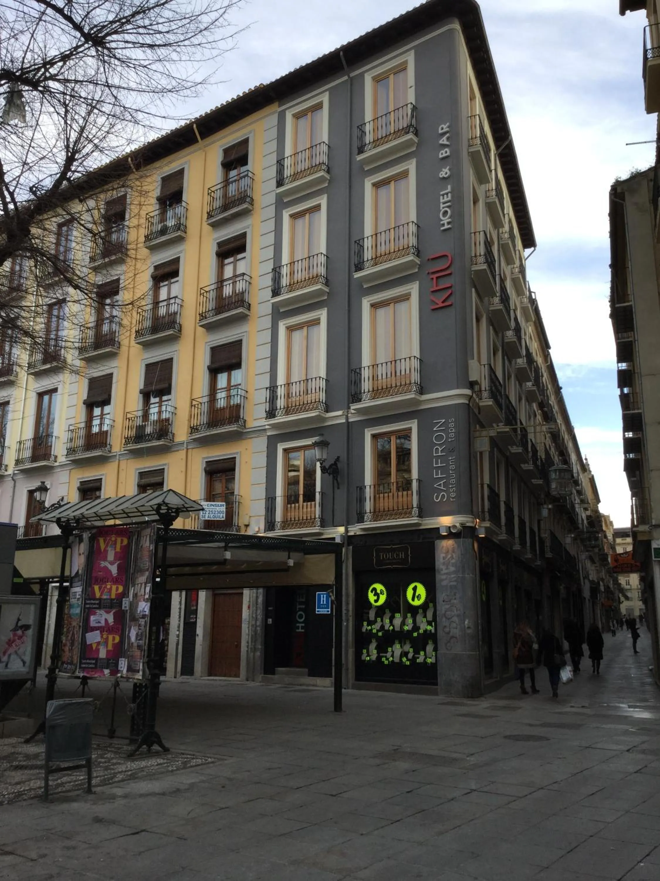 Facade/entrance in Khu Hotel