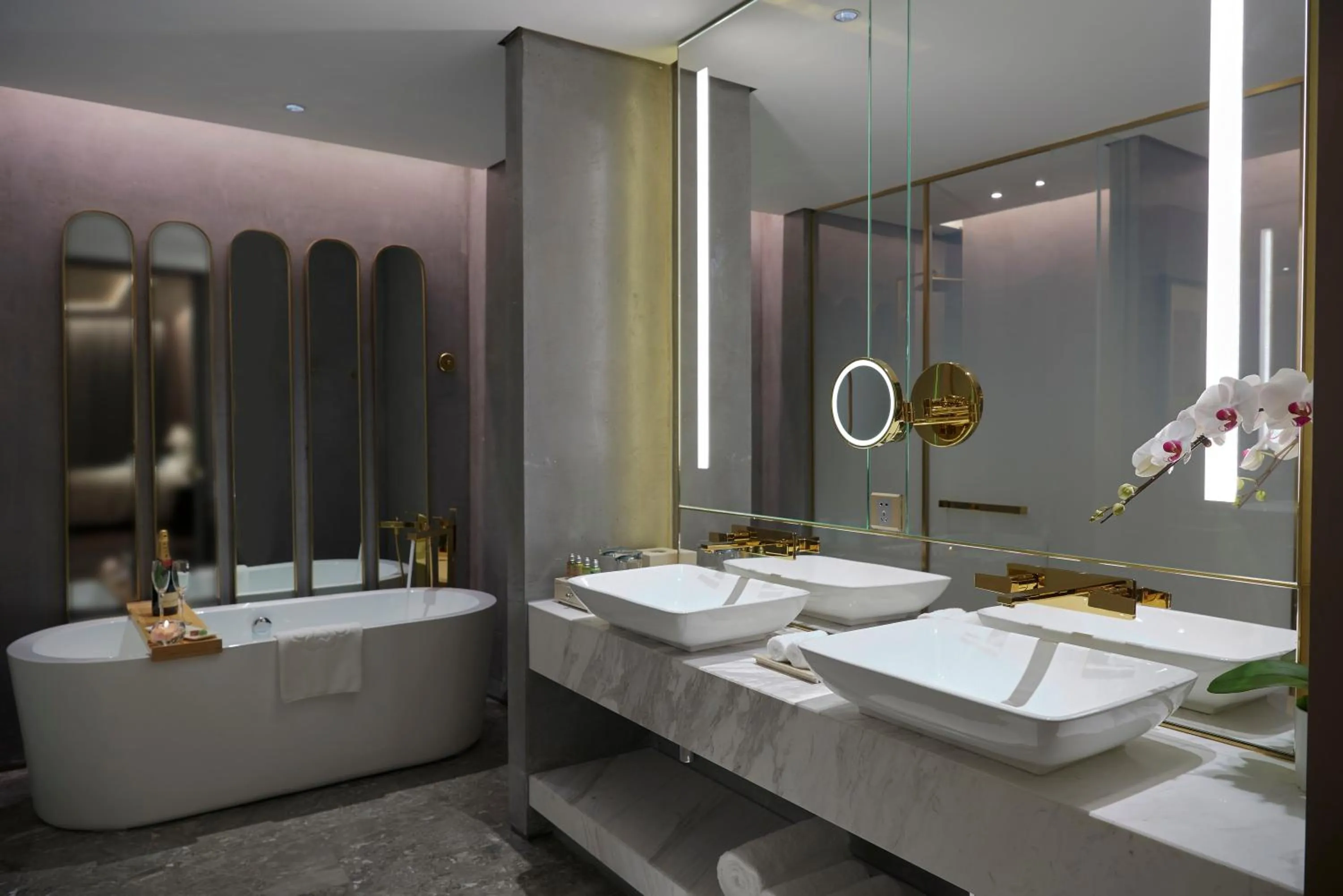 Bathroom in Sky Fortune Boutique Hotel Shanghai