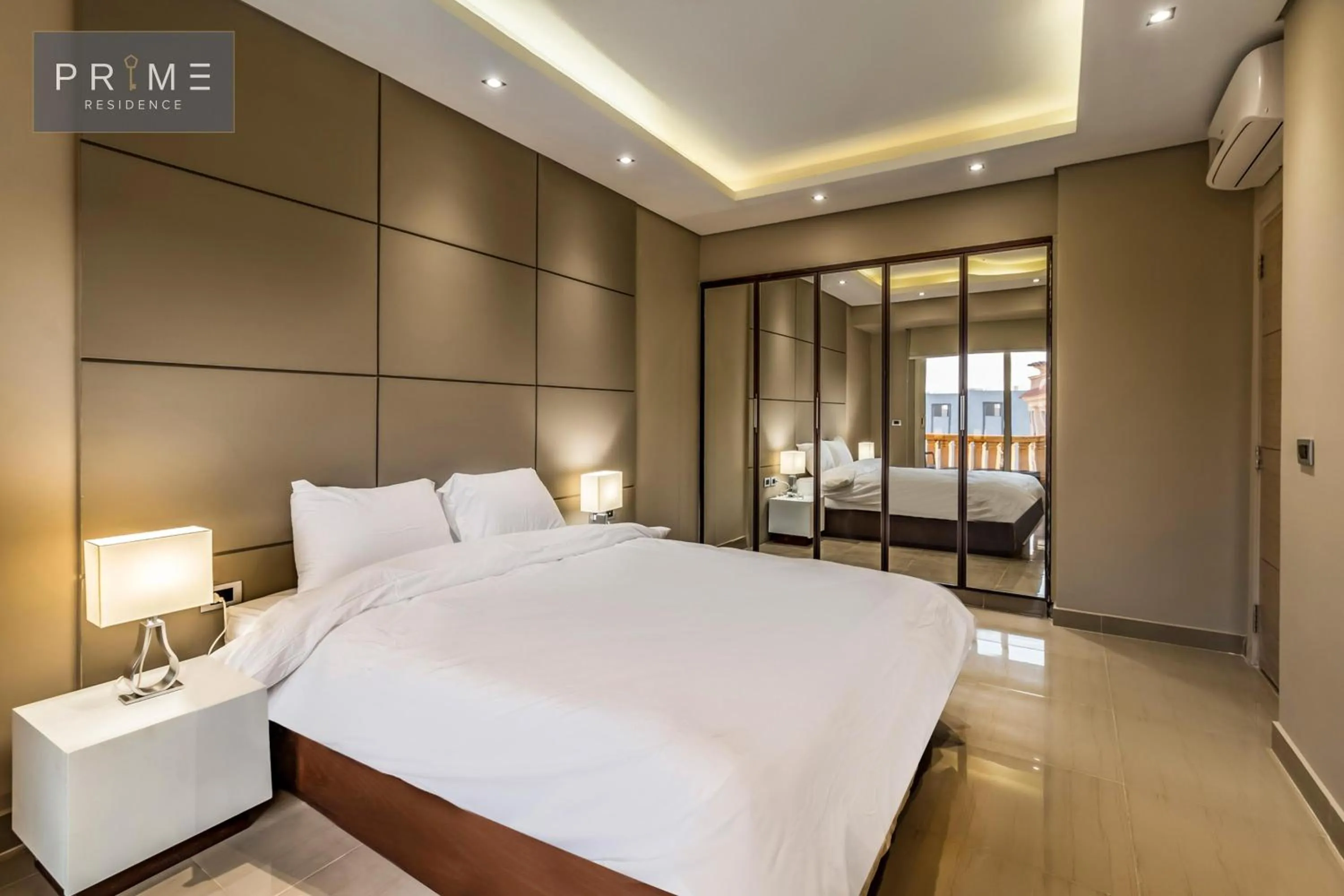 Photo of the whole room, Bed in Prime Residence New Cairo