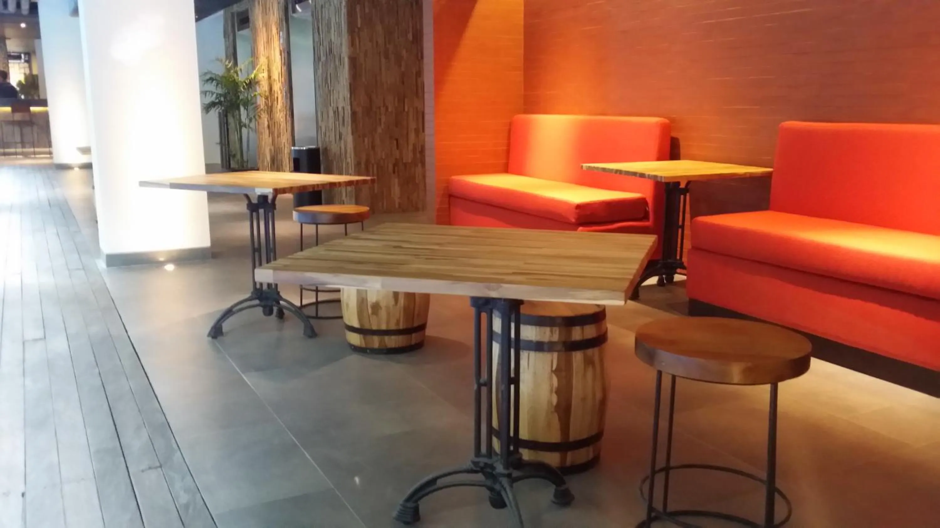 Restaurant/places to eat in Hotel Daun Bali Seminyak