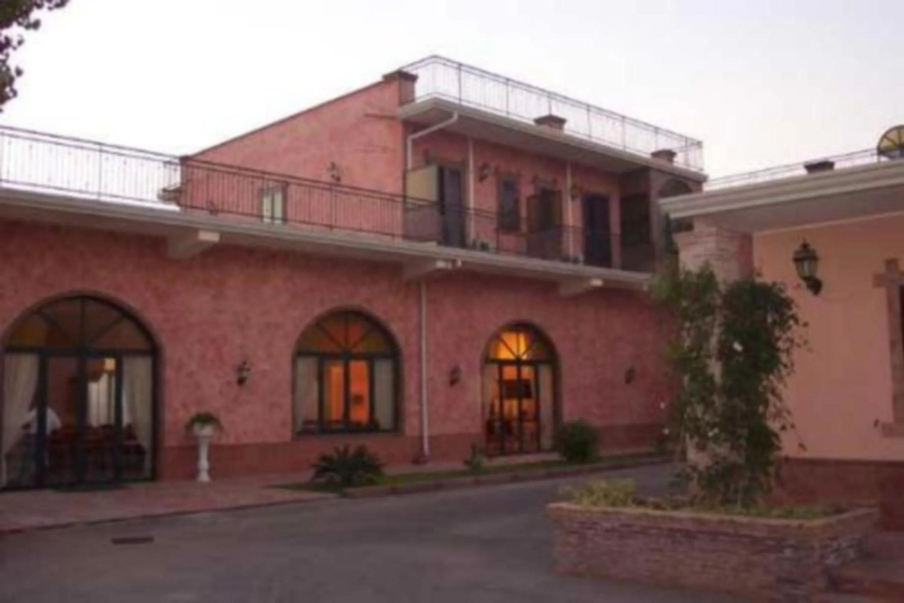 Facade/entrance in Valle Degli Ulivi