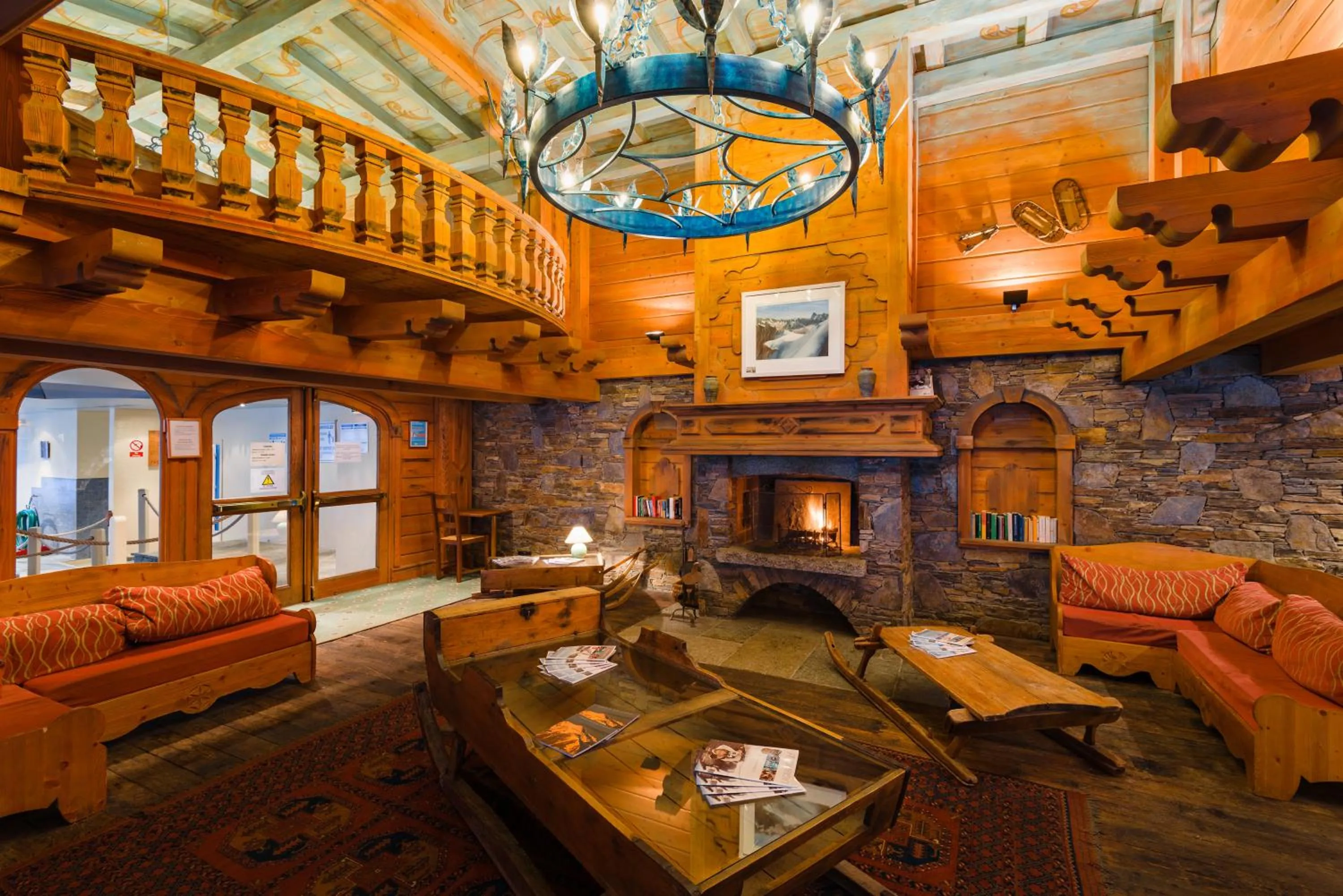 Lobby or reception in Lagrange Vacances Le Cristal d'Argentière