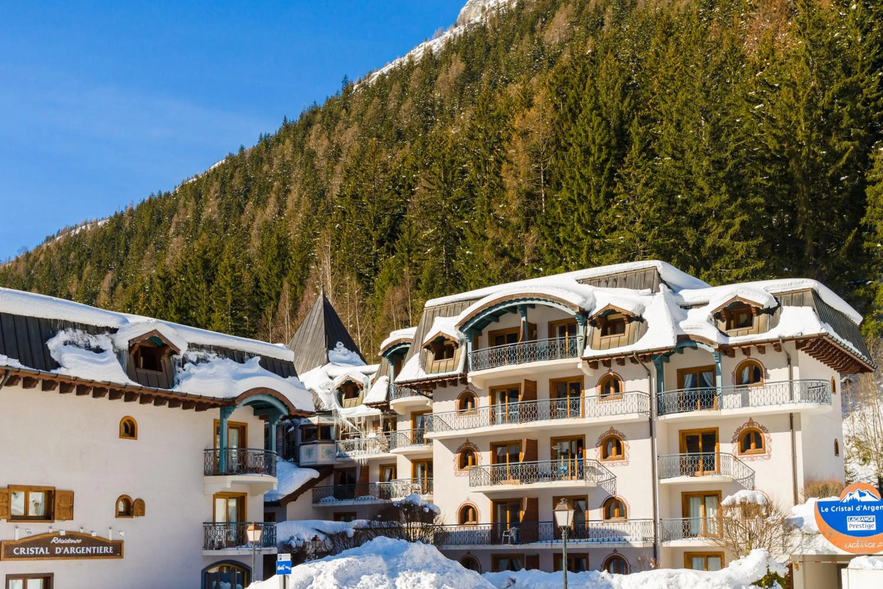 Facade/entrance in Lagrange Vacances Le Cristal d'Argentière