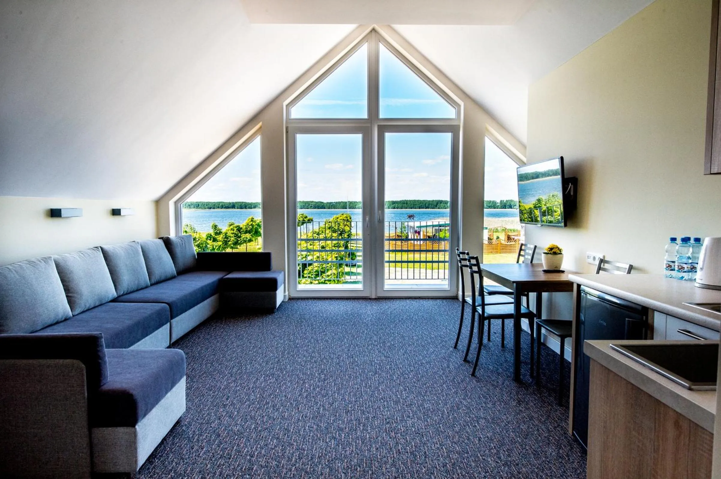 Photo of the whole room in Aparthotel EuforiaPort