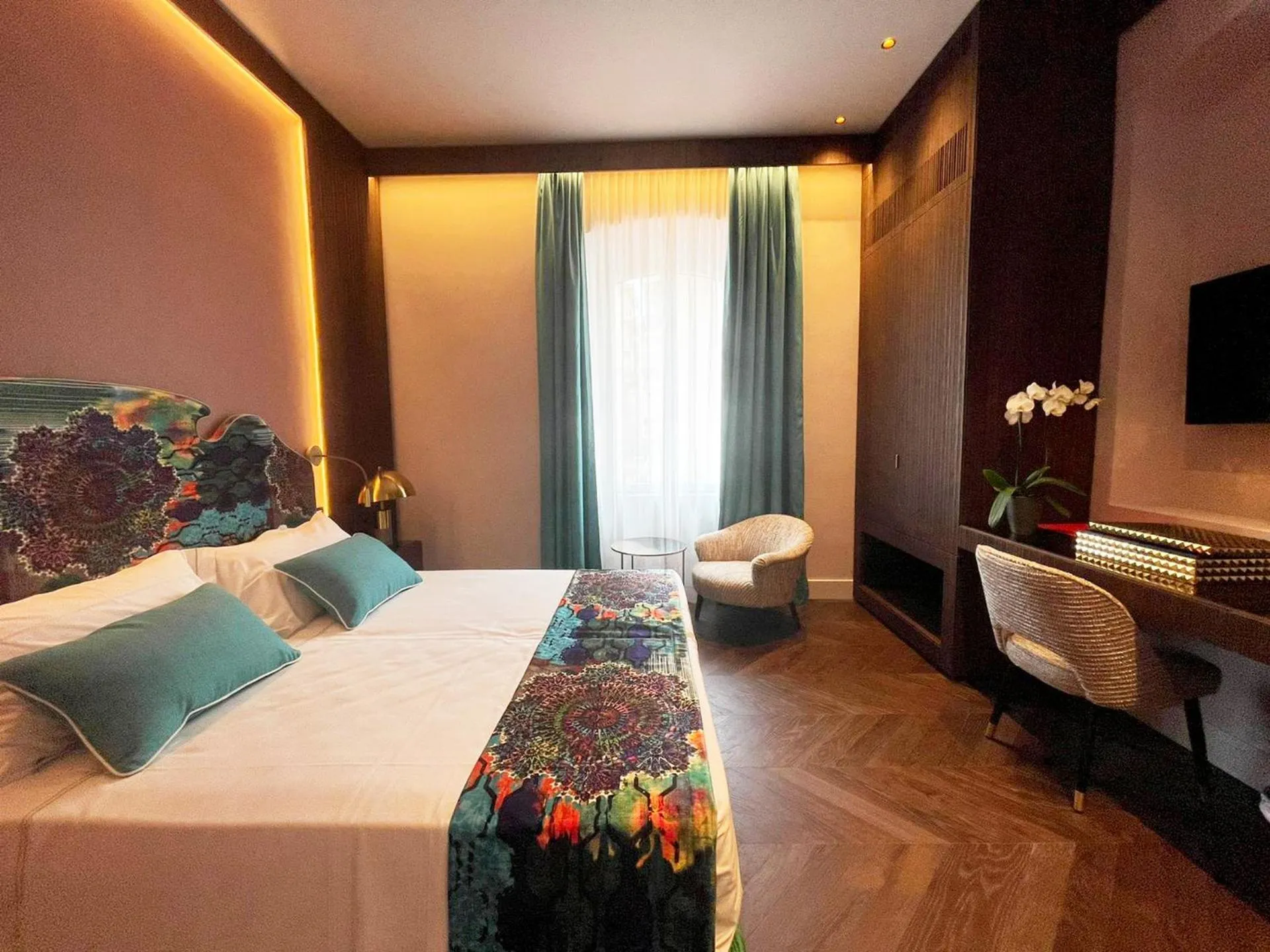 Photo of the whole room, Bed in Grand Hotel Mediterranee