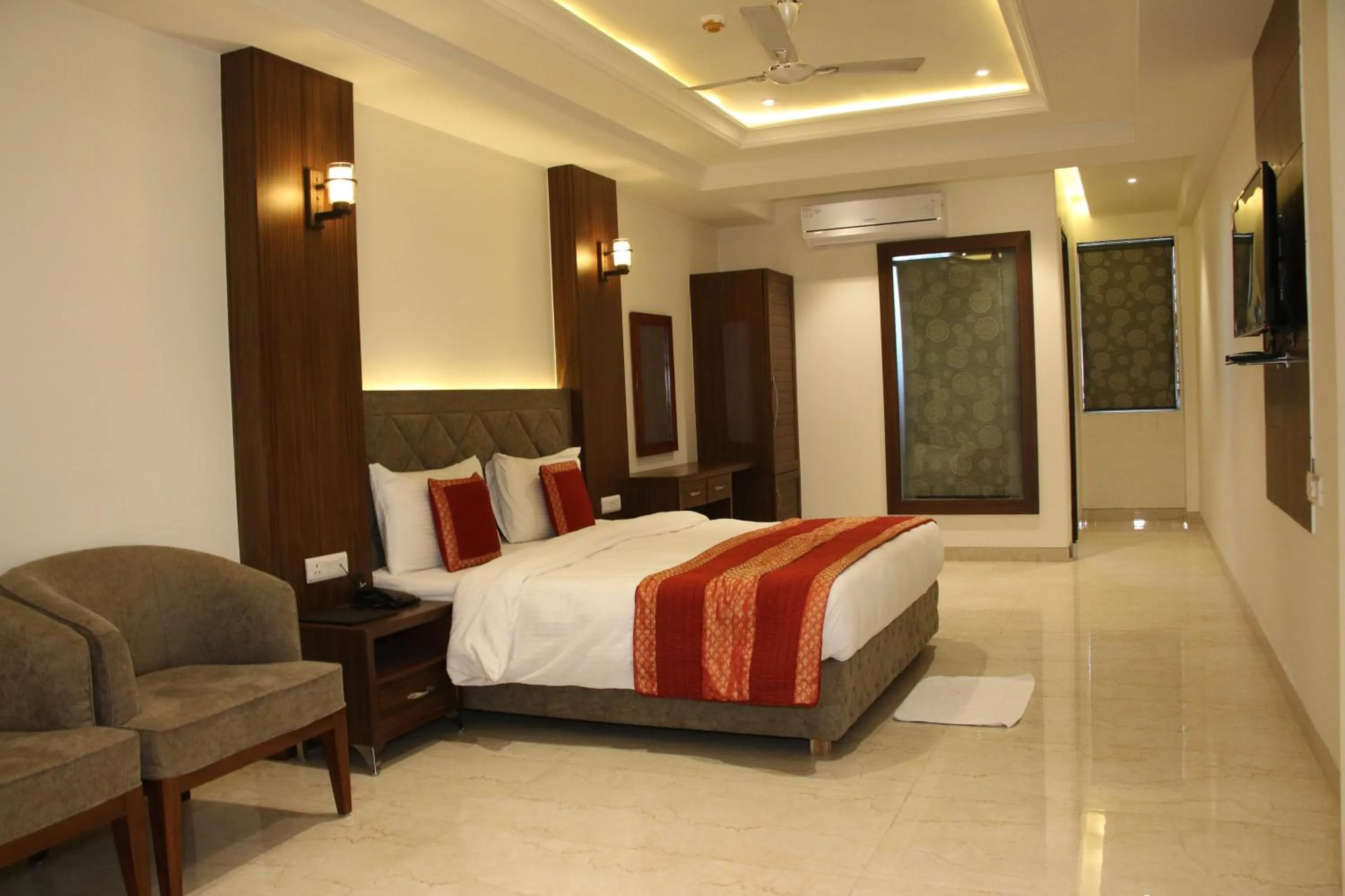 Bed in Lavanya Hotel- Near Alipur, Delhi