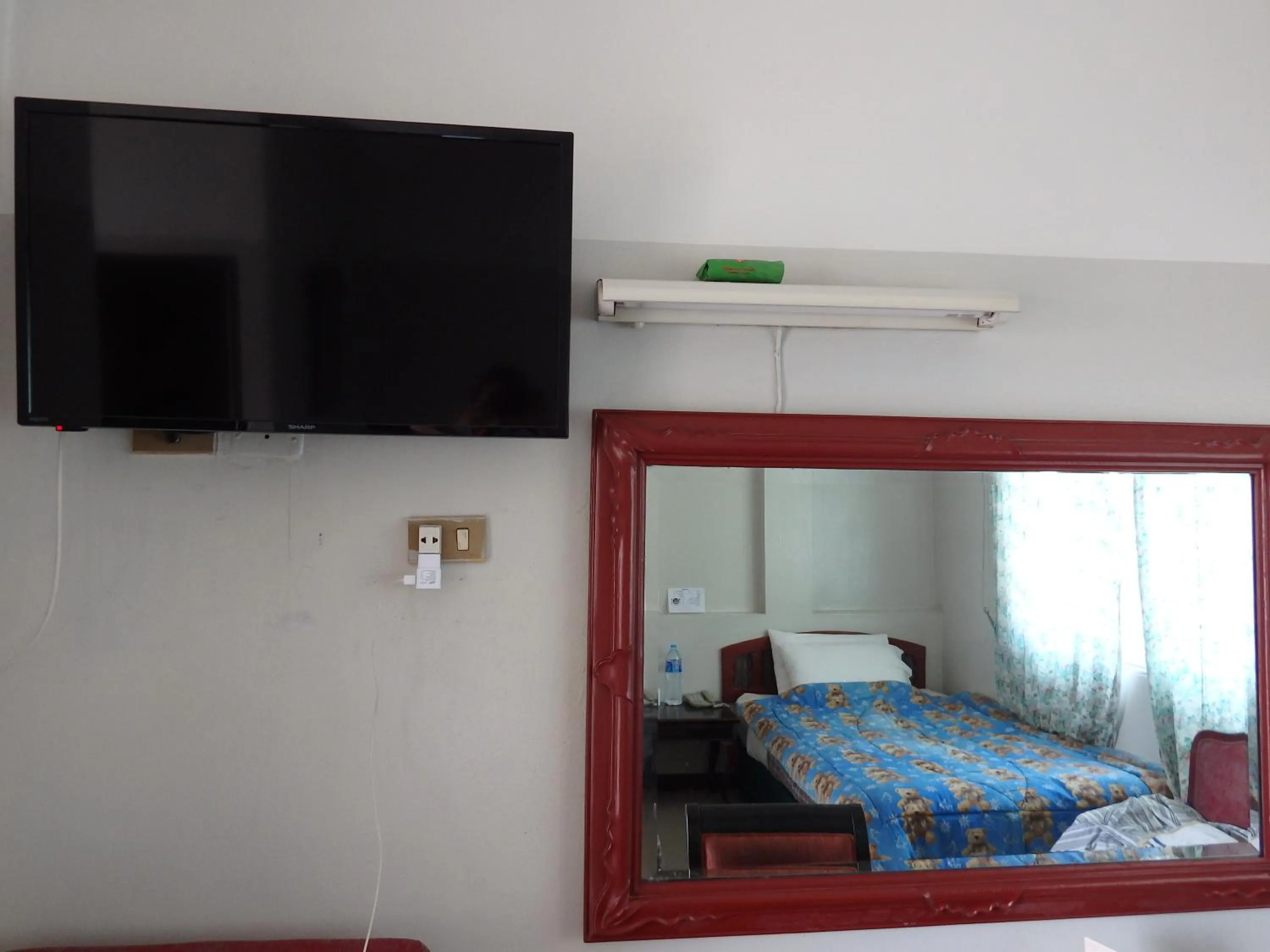 Photo of the whole room, Bed in Sakol Hotel