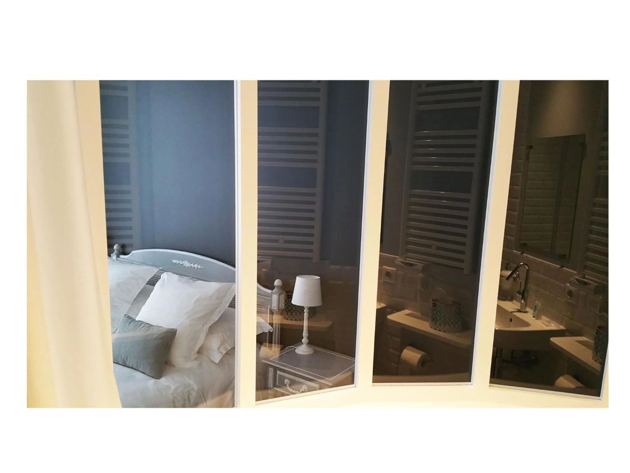 Bathroom in La Sauternaise, luxury Boutique B&B