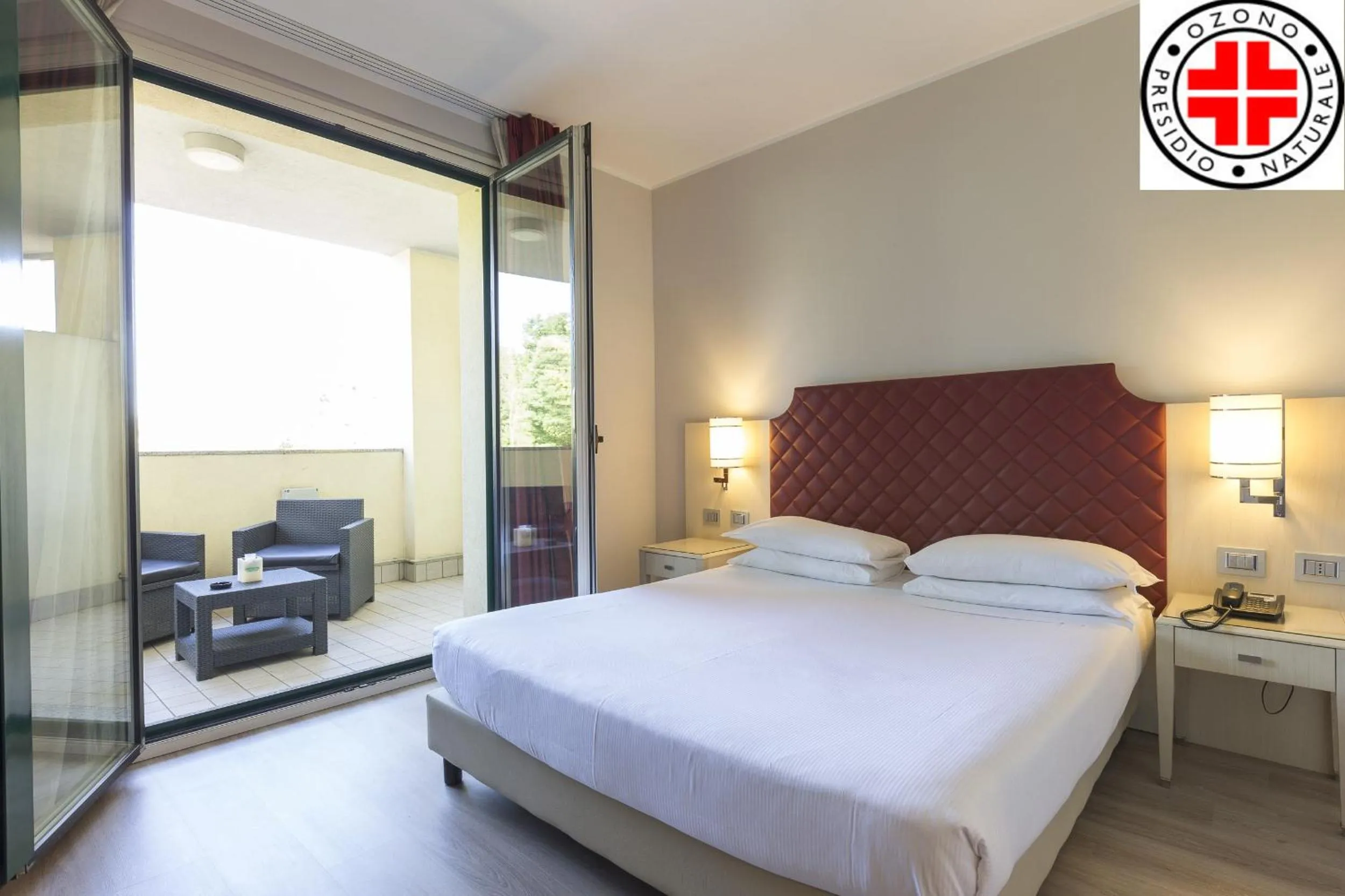 Balcony/Terrace, Bed in Just Hotel Lomazzo Fiera