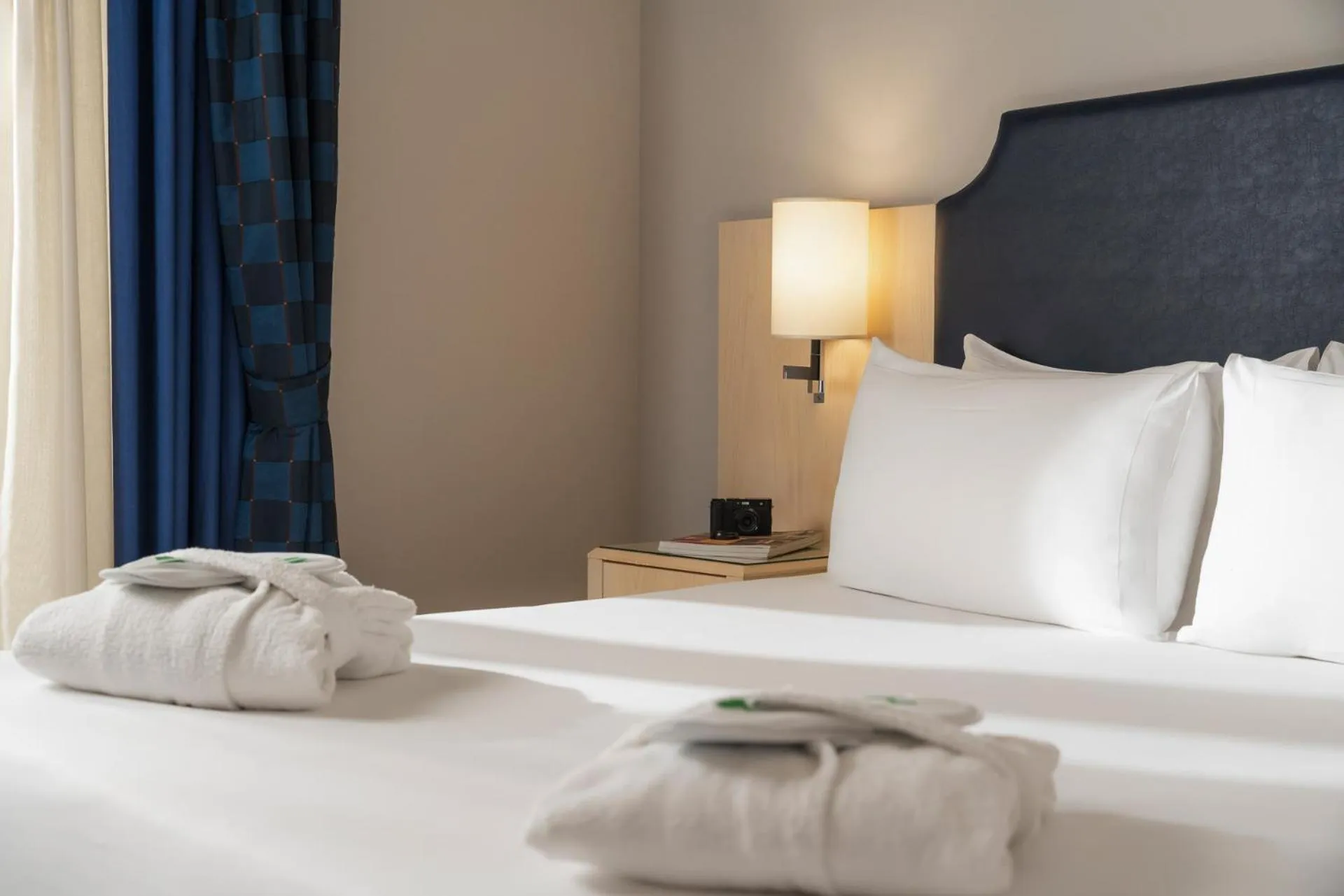 Bed in Just Hotel Lomazzo Fiera