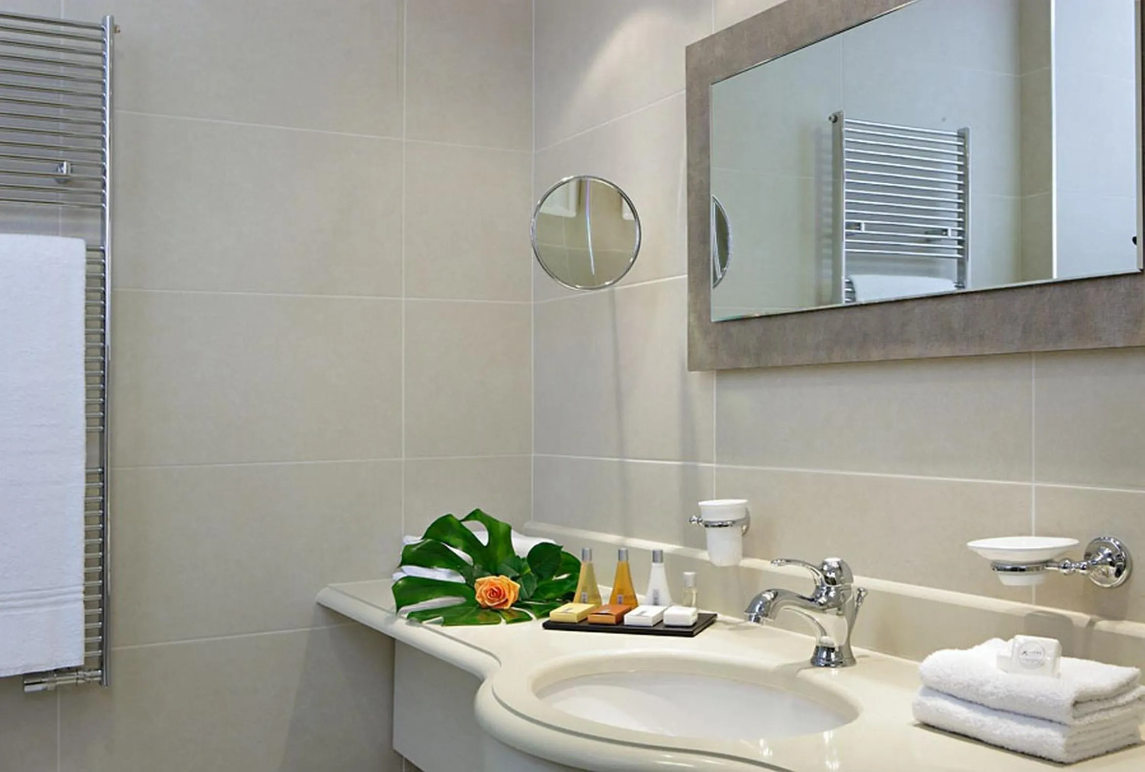 Bathroom in Just Hotel Lomazzo Fiera