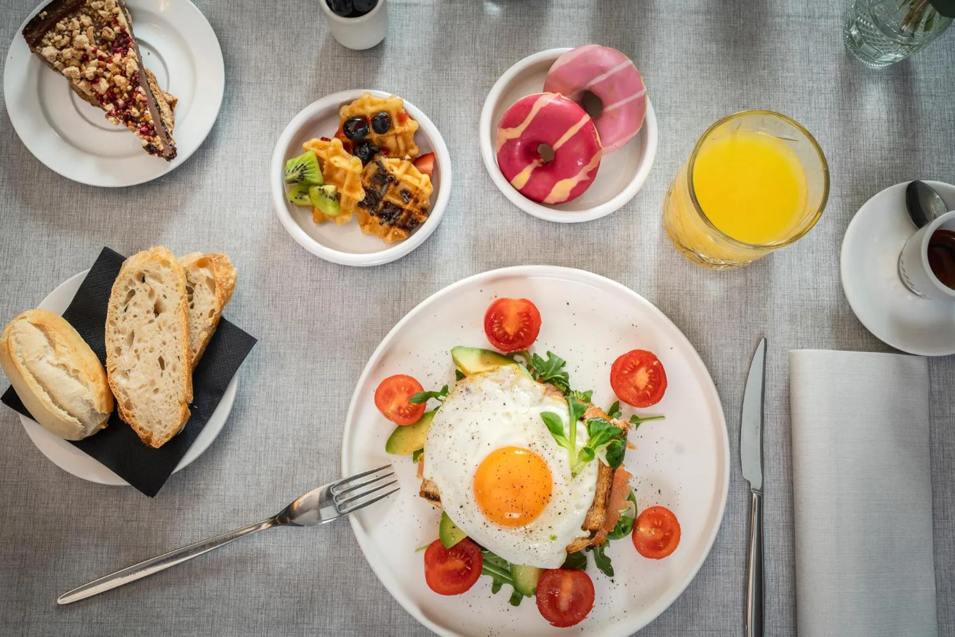 Food and drinks in Just Hotel Lomazzo Fiera