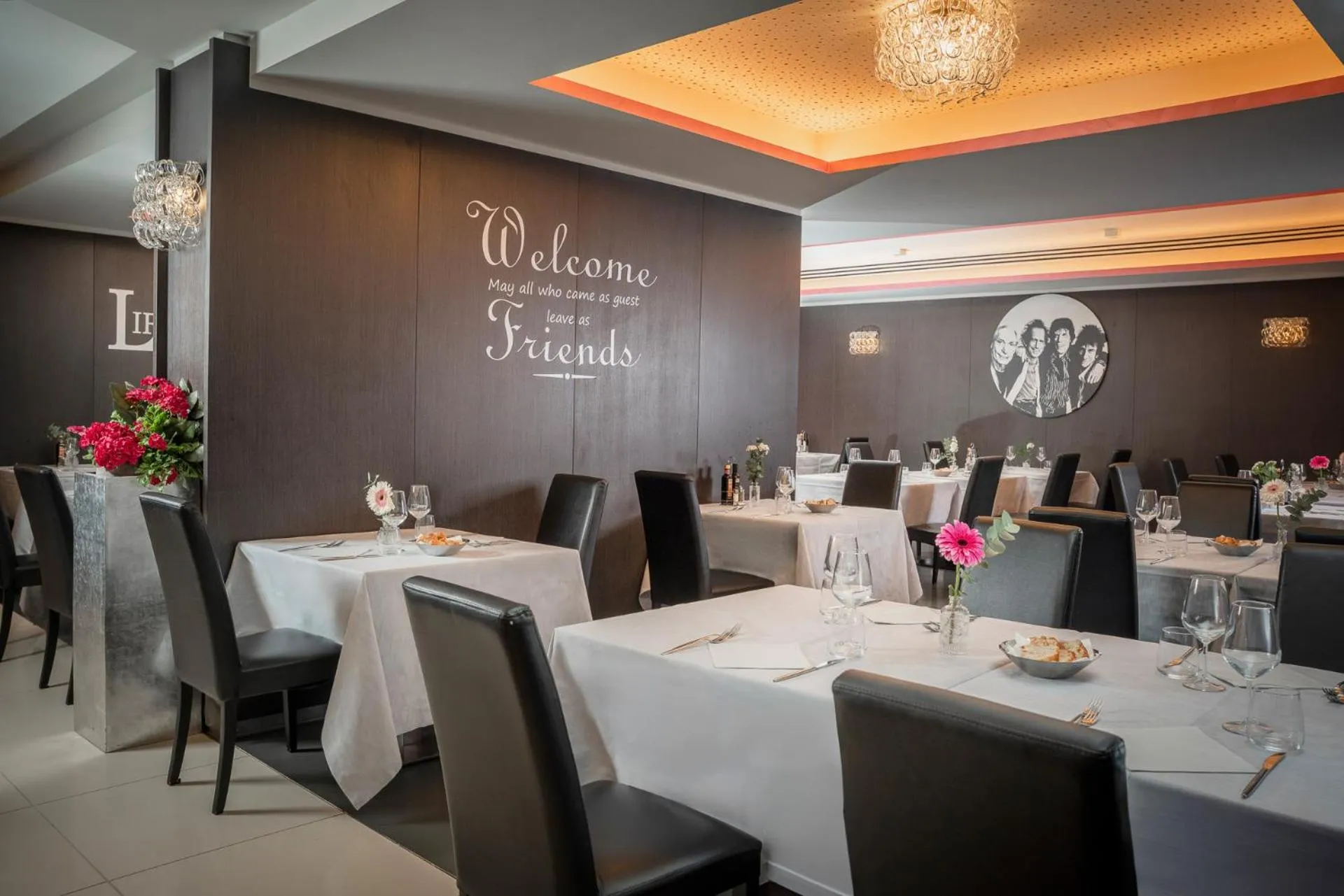 Restaurant/places to eat in Just Hotel Lomazzo Fiera