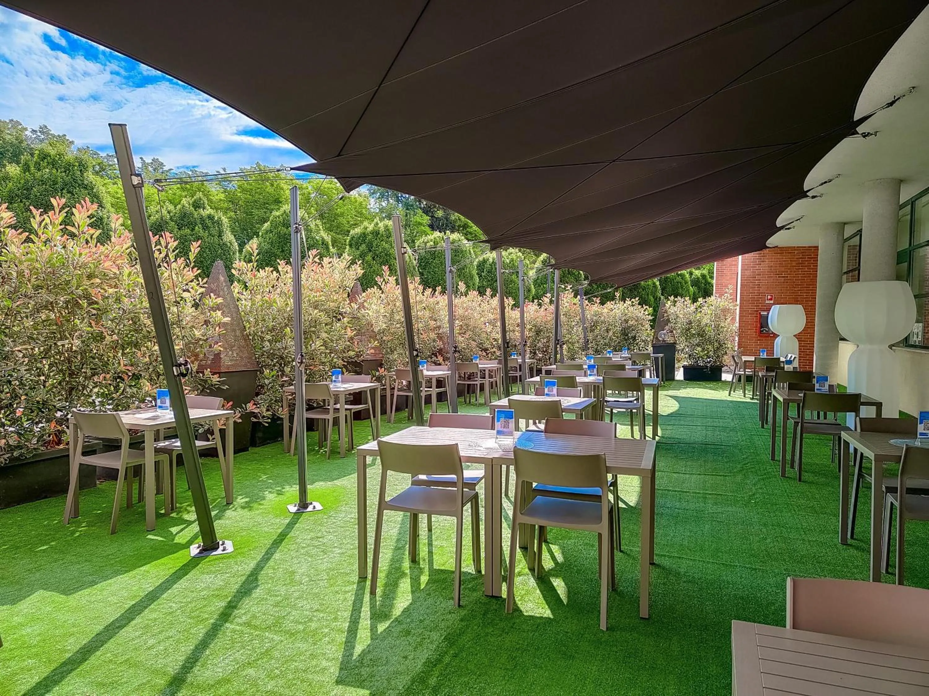 Restaurant/places to eat in Just Hotel Lomazzo Fiera