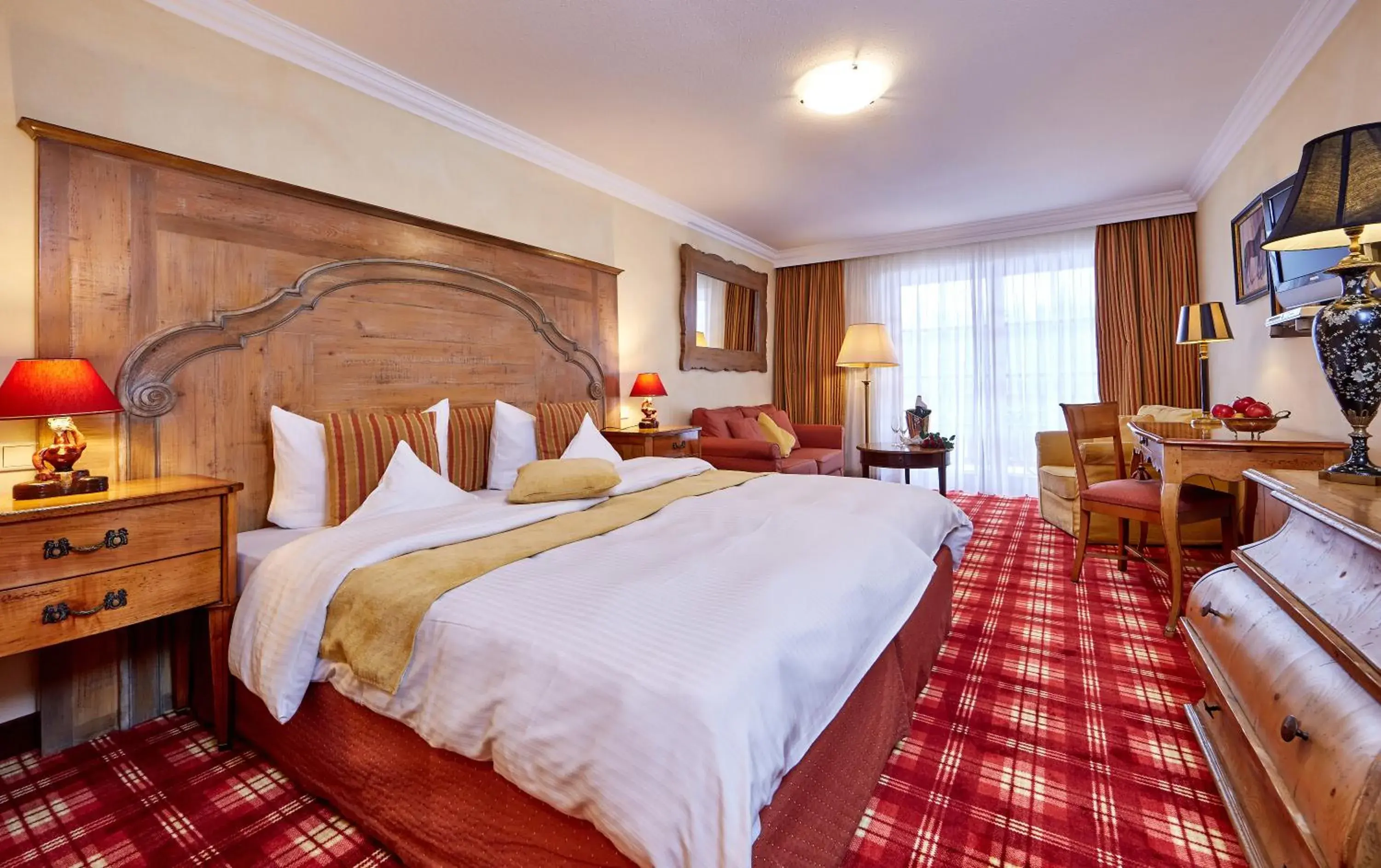 Superior Double Room in Romantik Alpenhotel Waxenstein Superior Double Room in Romantik Alpenhotel Waxenstein