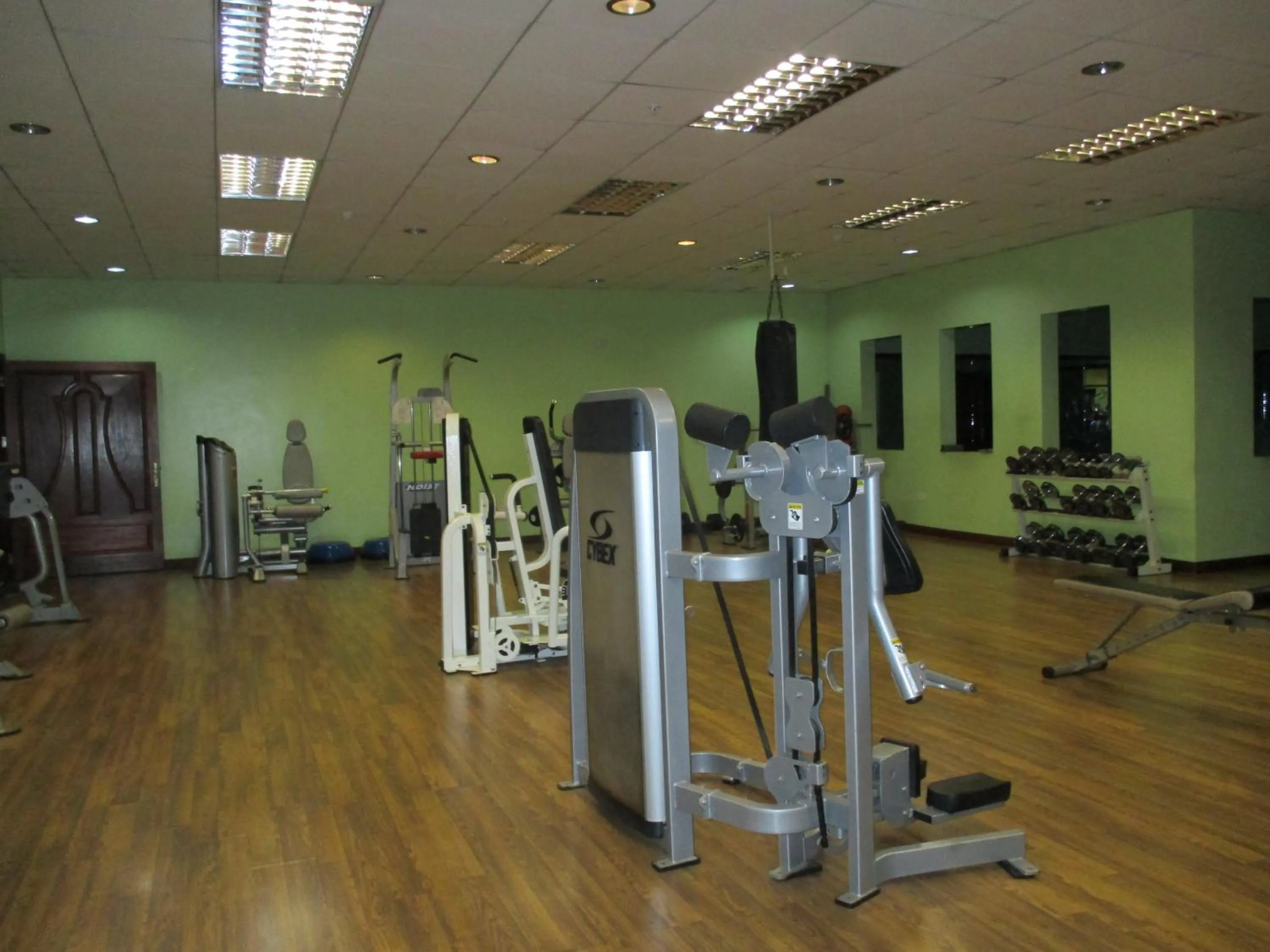 Fitness centre/facilities in Imperial Royale Hotel