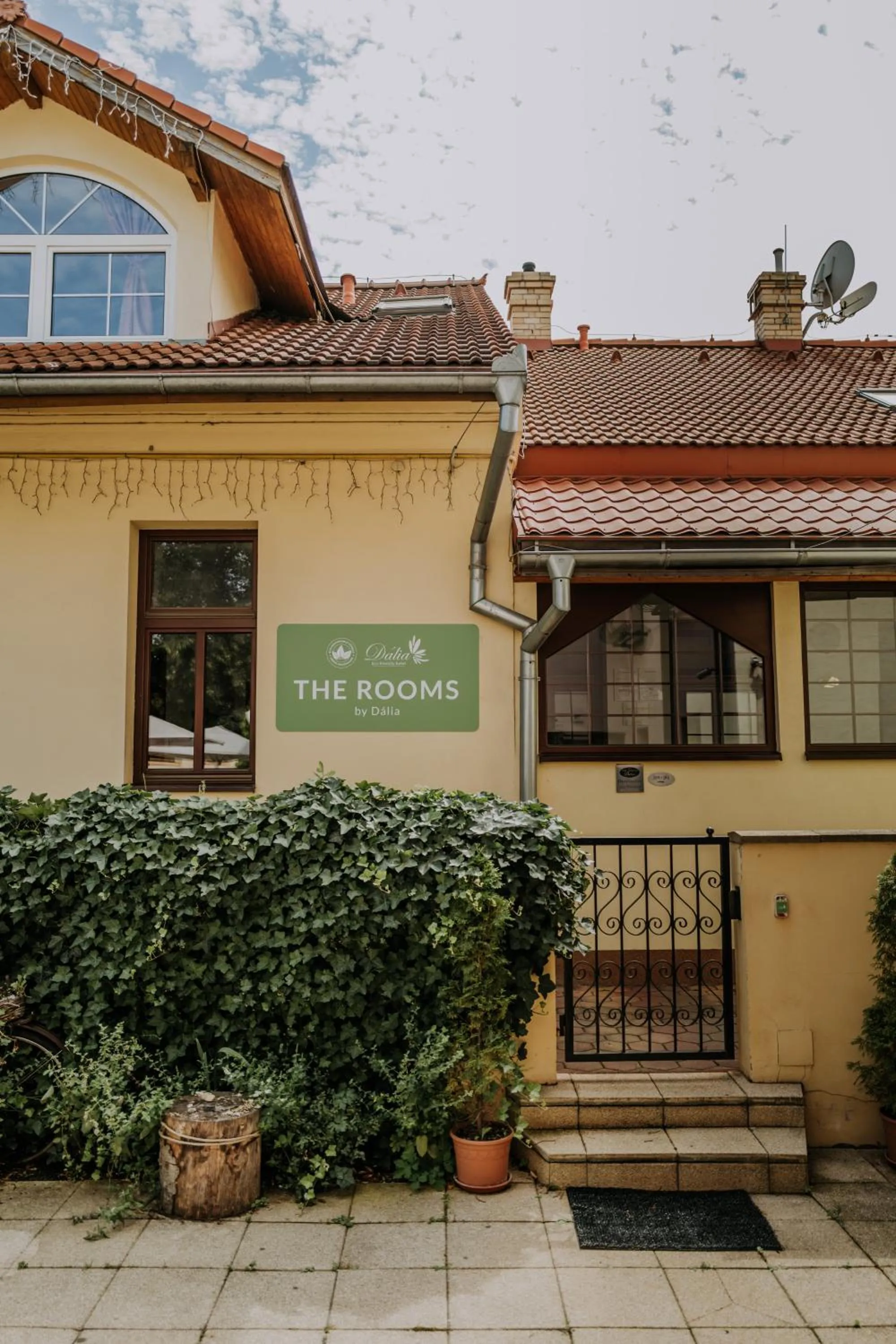 Property building in The Rooms by Dalia