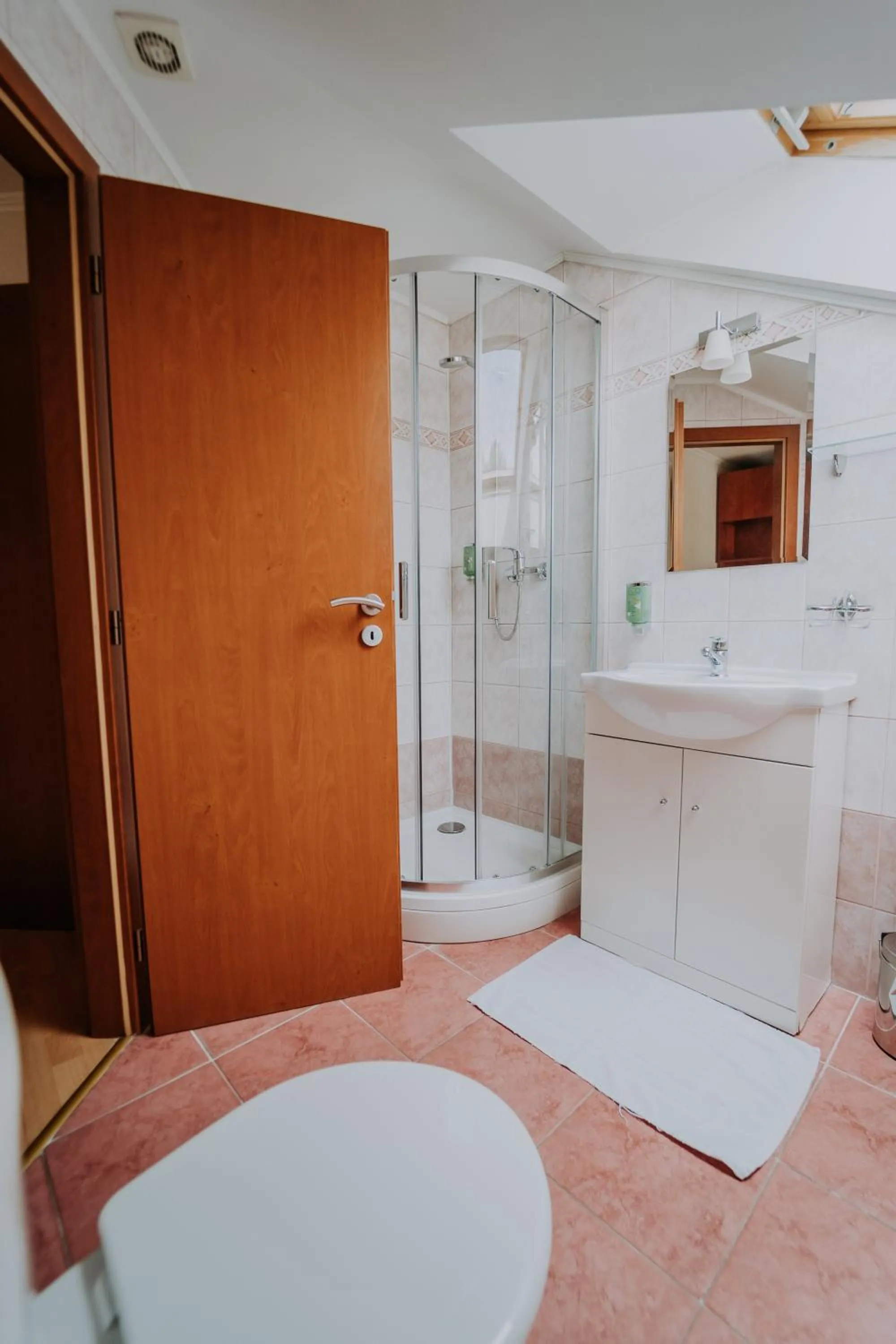 Shower in The Rooms by Dalia