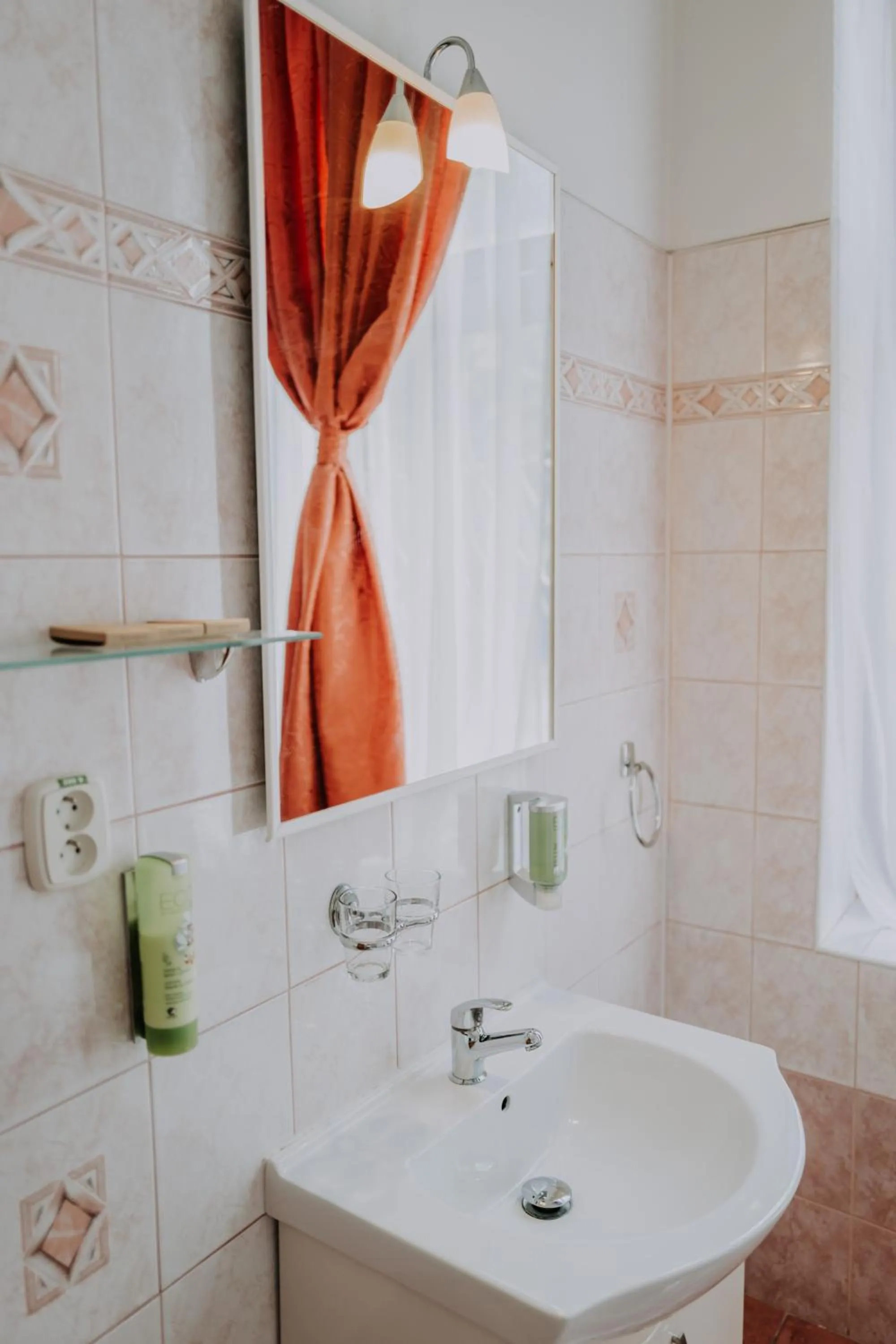 Bathroom in The Rooms by Dalia