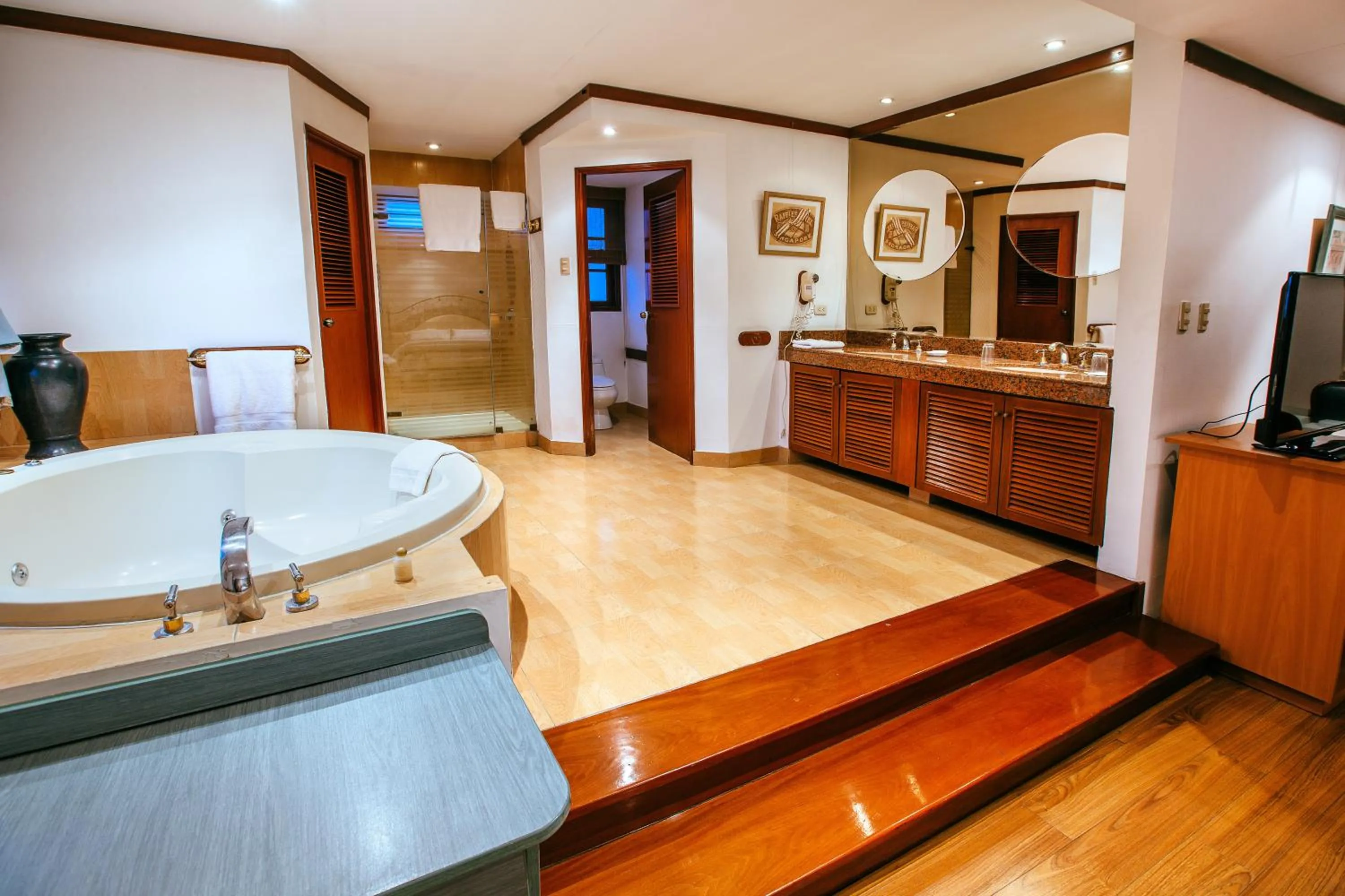 Bathroom in Daniel's Apart Hotel